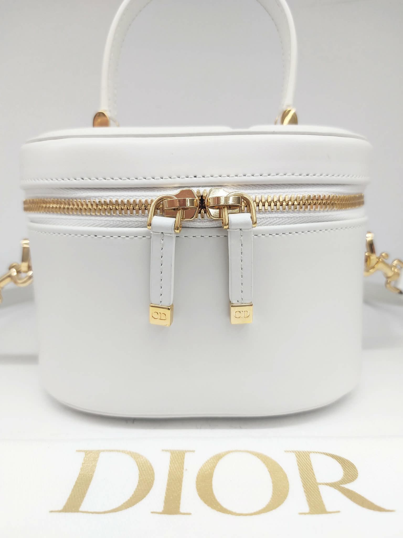 DIOR VANITY