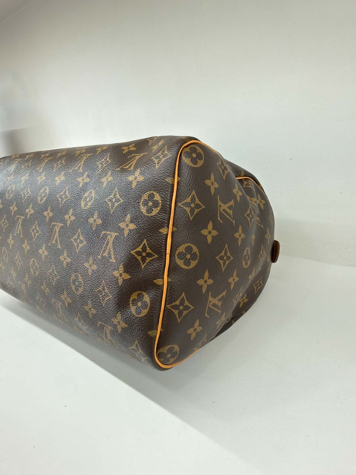 LOUIS VUITTON SPEEDY 35