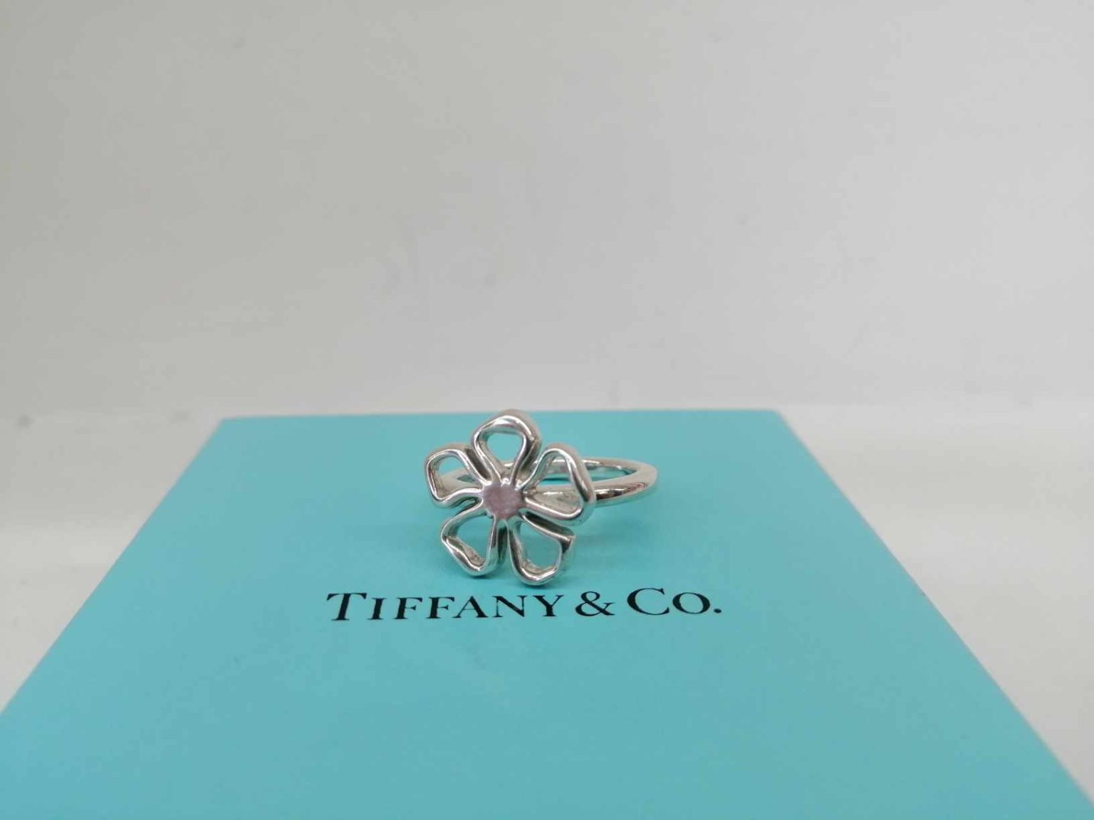 Tiffany&C. Anello Open Flower Ring Band