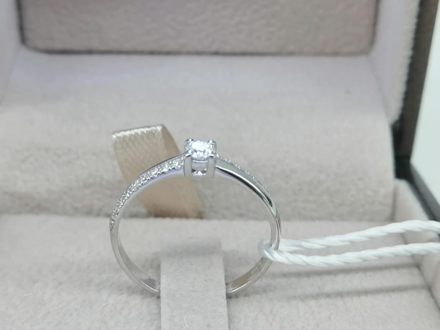 Nardelli Coll. Ellis Solitario Diamanti e Oro