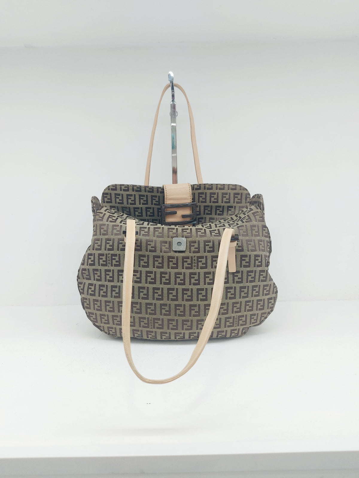 FENDI BAGUETTE ZUCCHINO