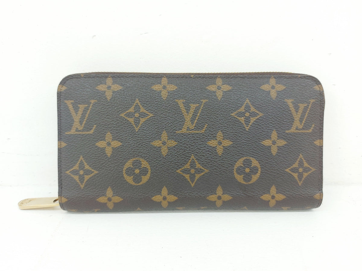 LOUIS VUITTON ZIPPY
