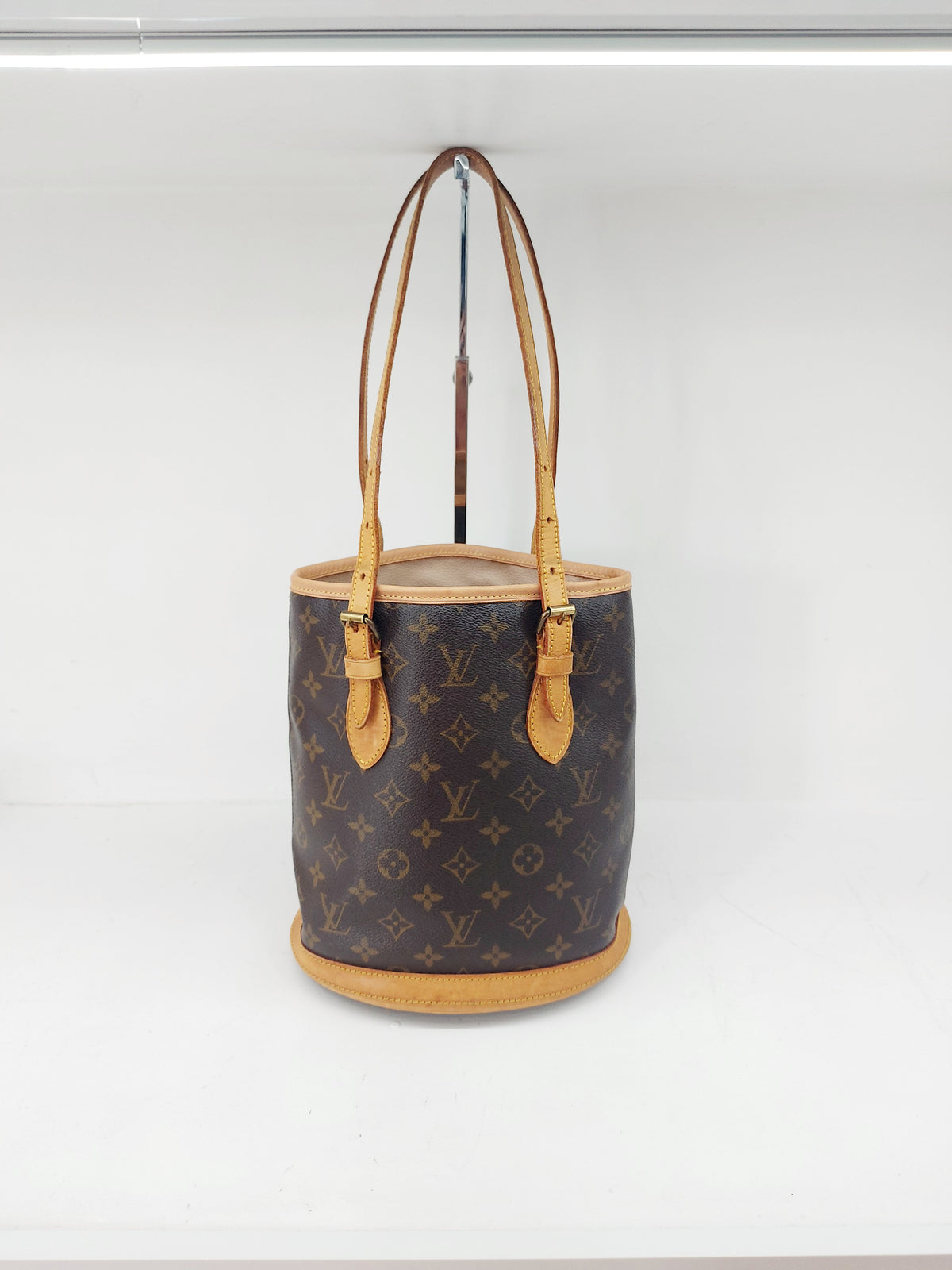 LOUIS VUITTON BUCKET PM