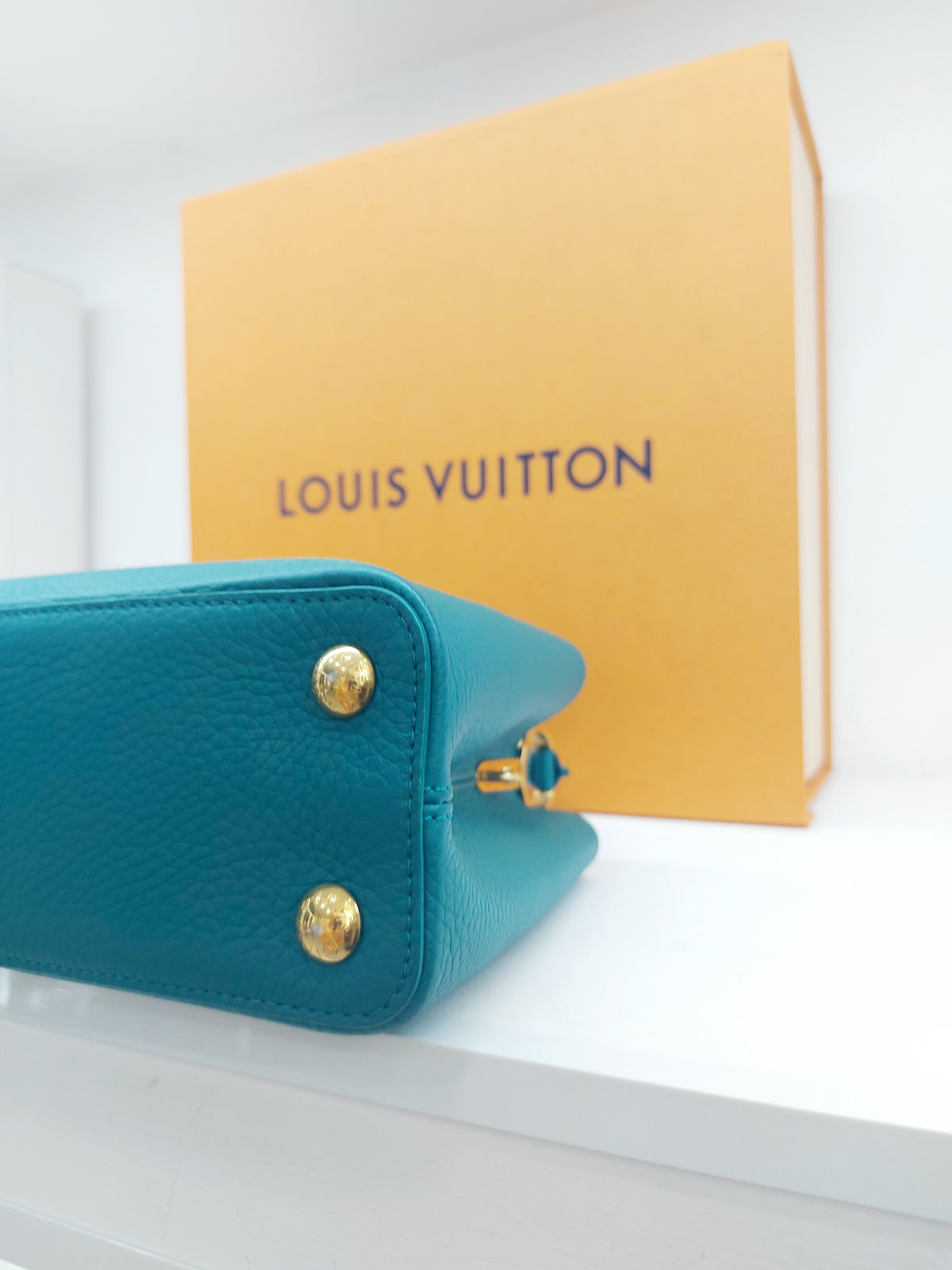 LOUIS VUITTON CAPUCINES BB