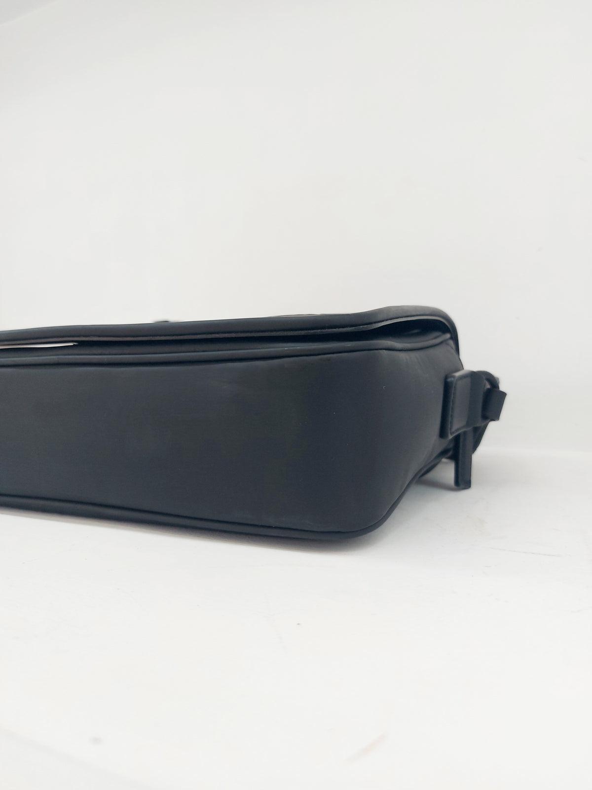 GUCCI MESSENGER OPAQUE