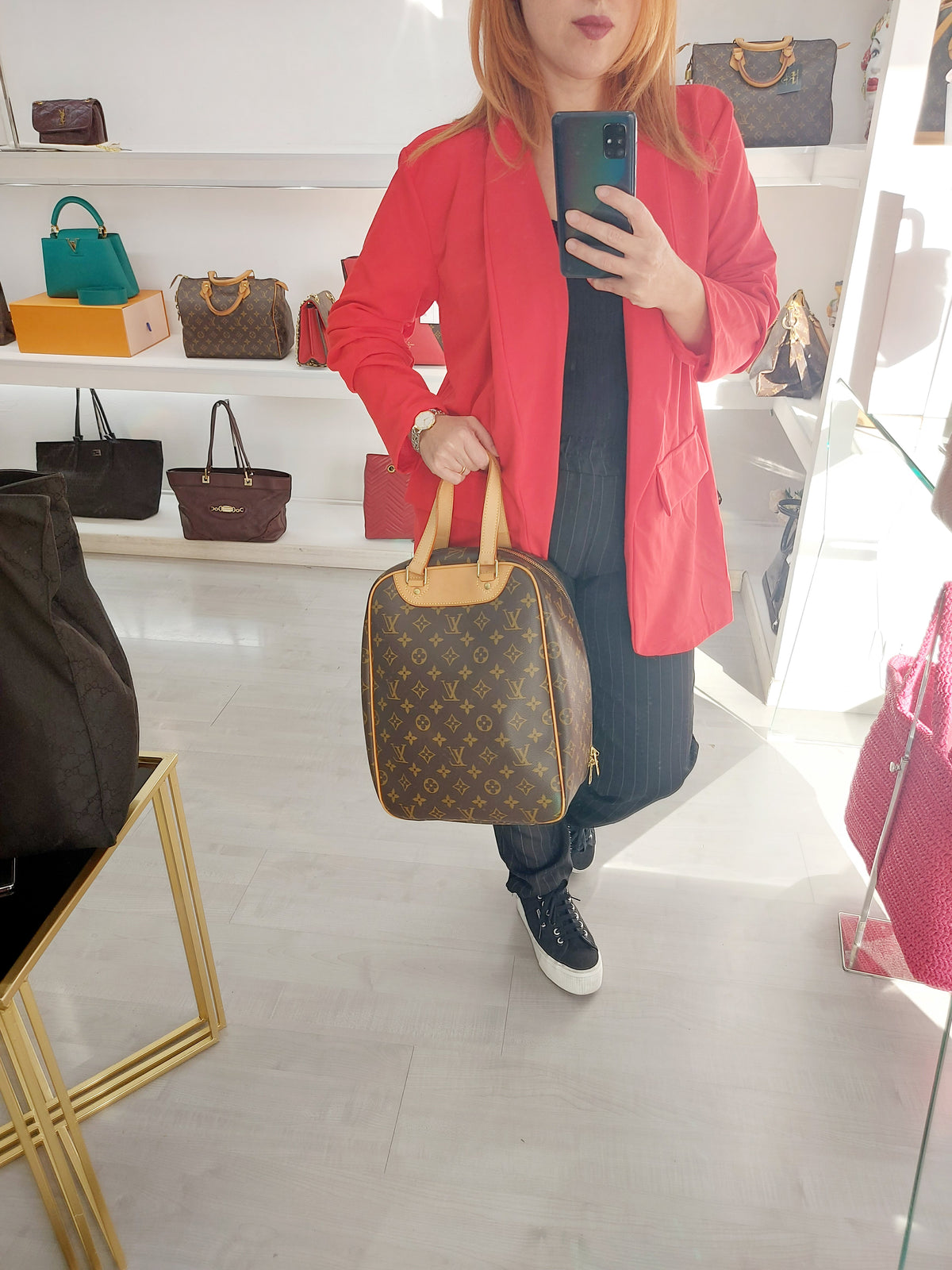 LOUIS VUITTON EXCURSION