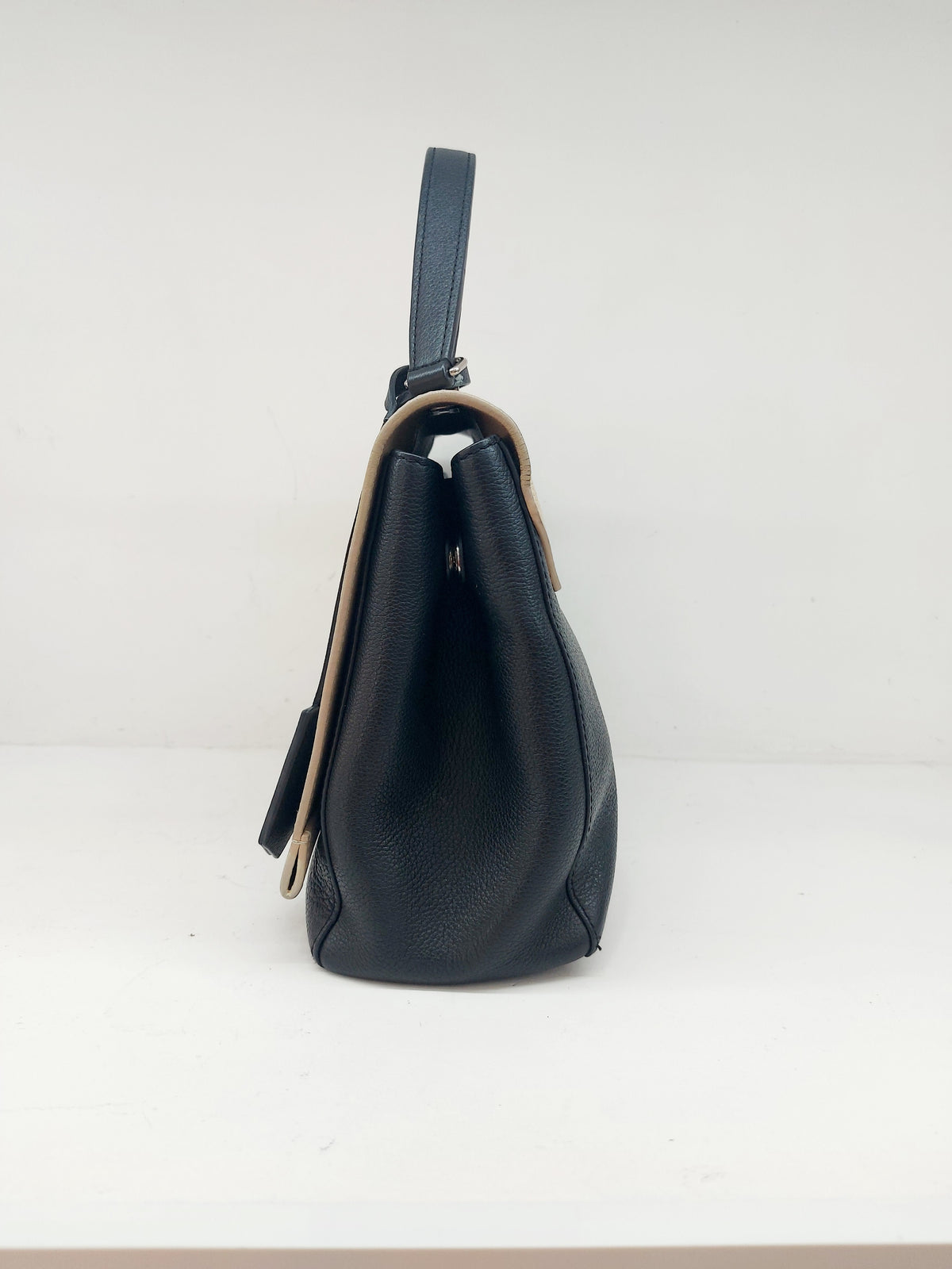 LOUIS VUITTON LOCKME II