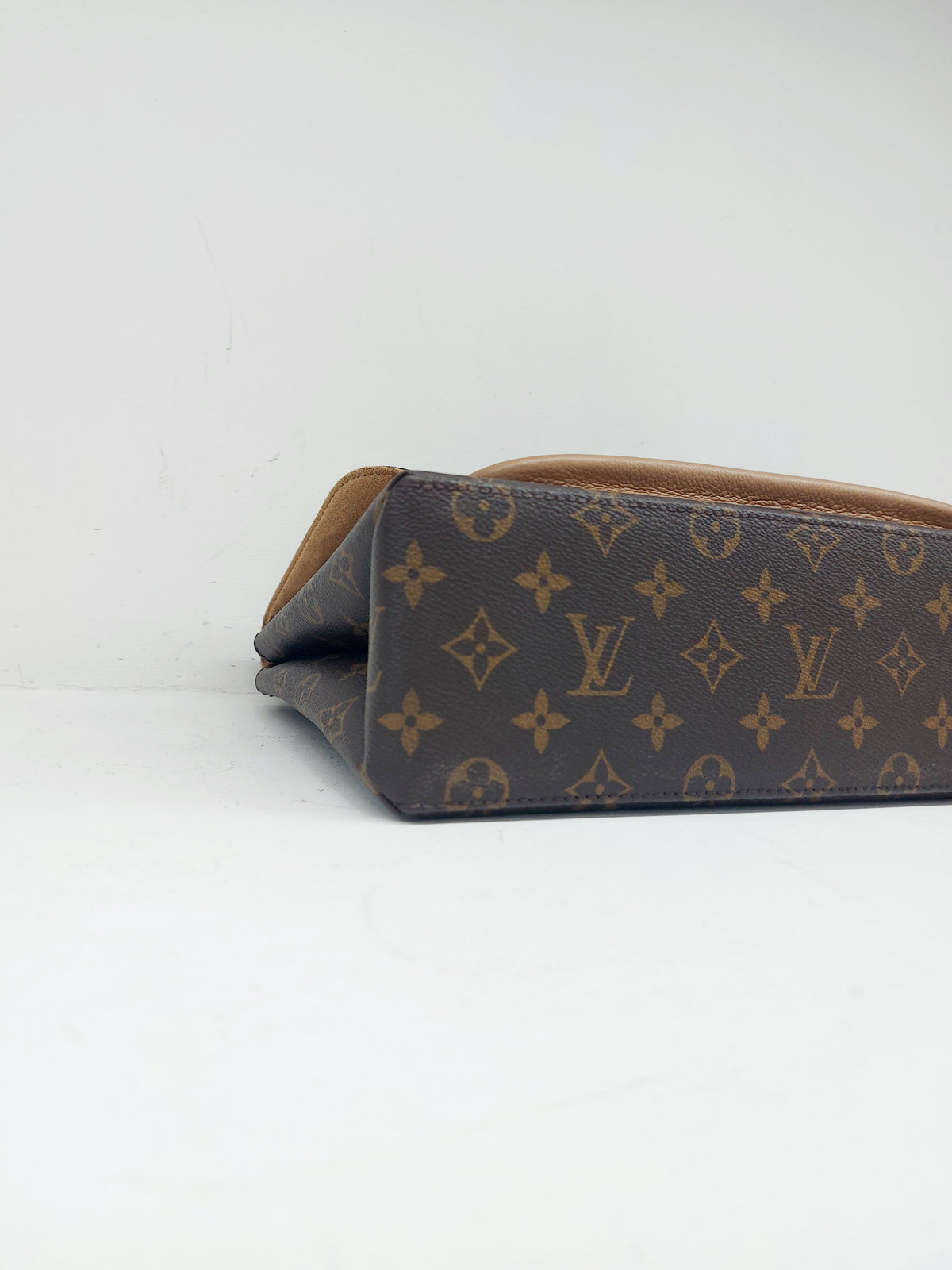 LOUIS VUITTON MARIGNAN