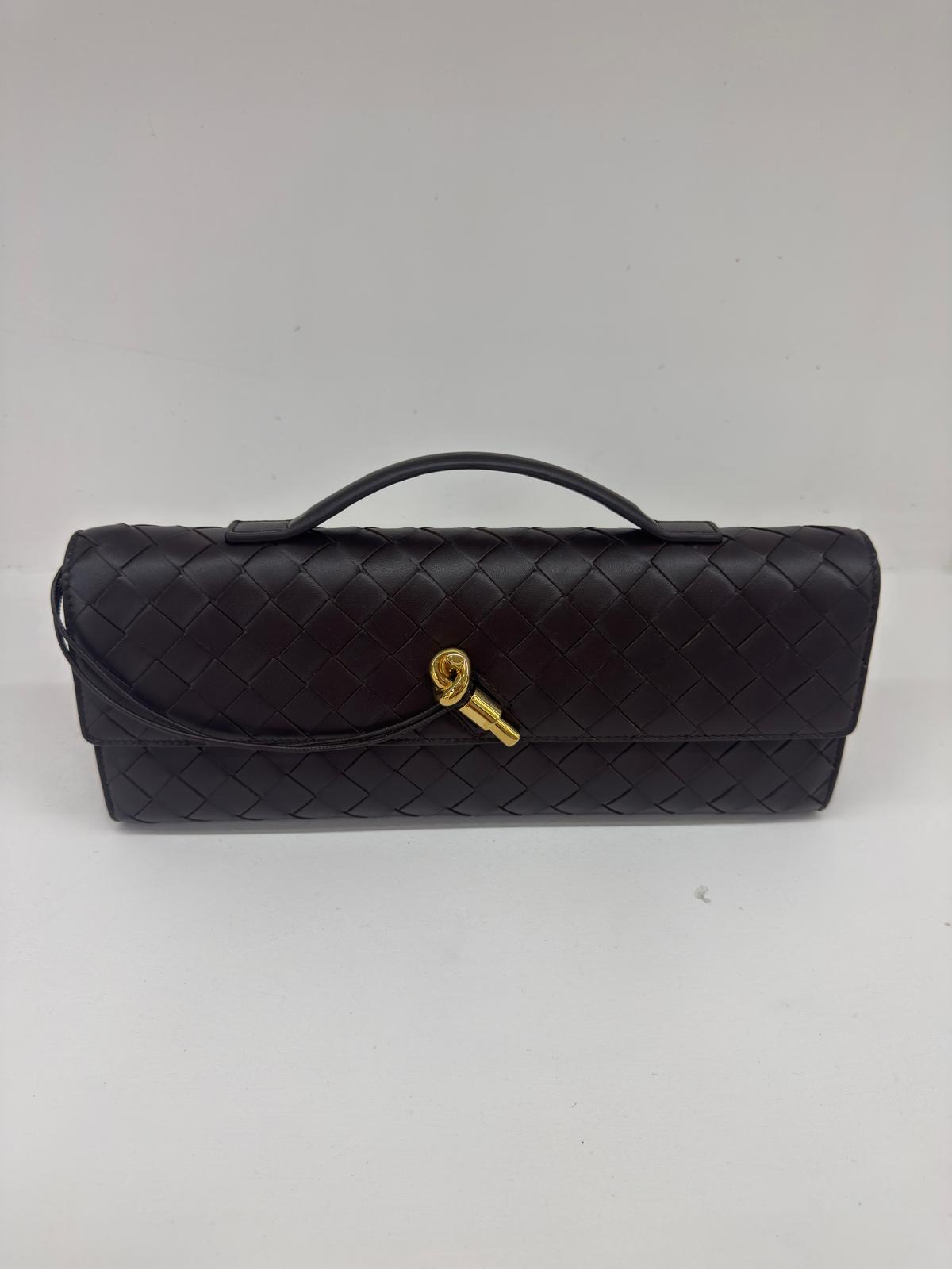 BOTTEGA VENETA ANDIAMO CLUTCH