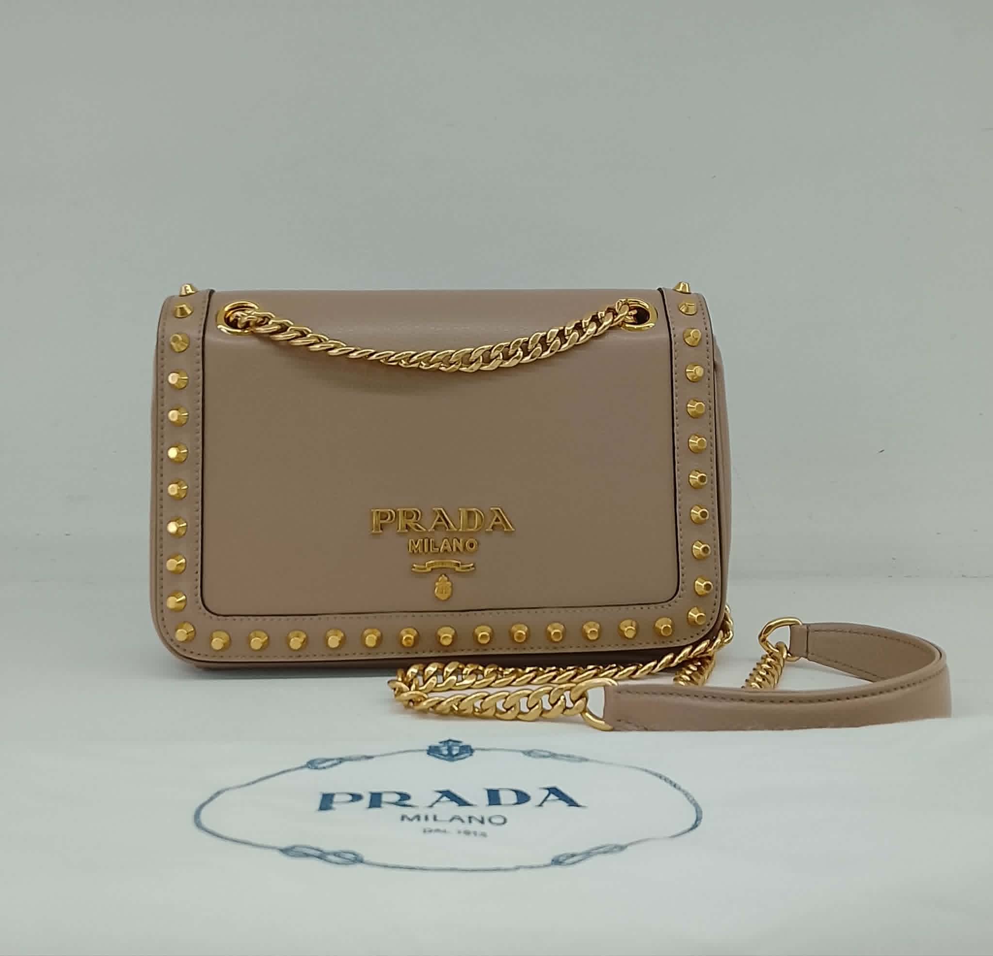 PRADA TRACOLLA.