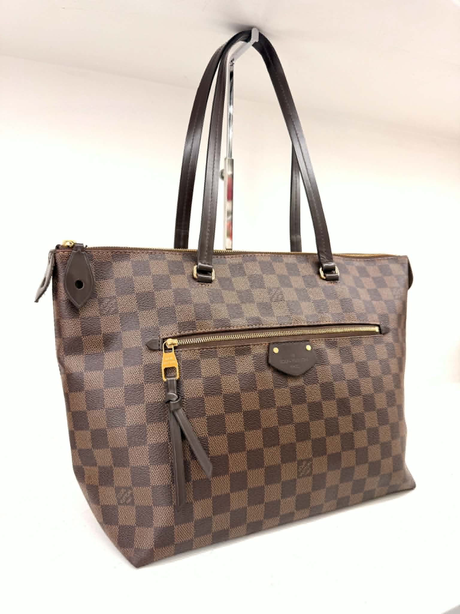 LOUIS VUITTON IENA