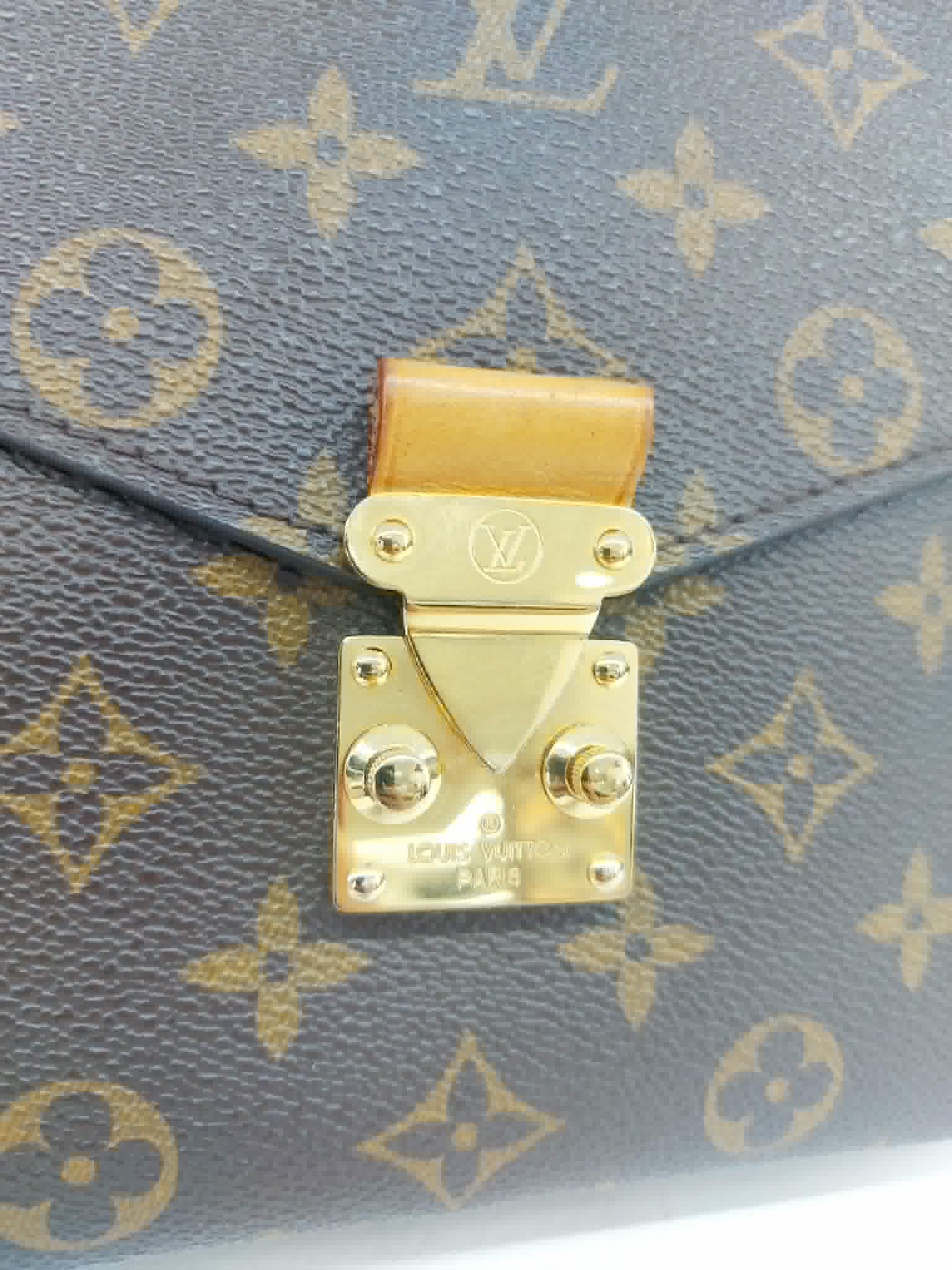 LOUIS VUITTON METIS MONOGRAM