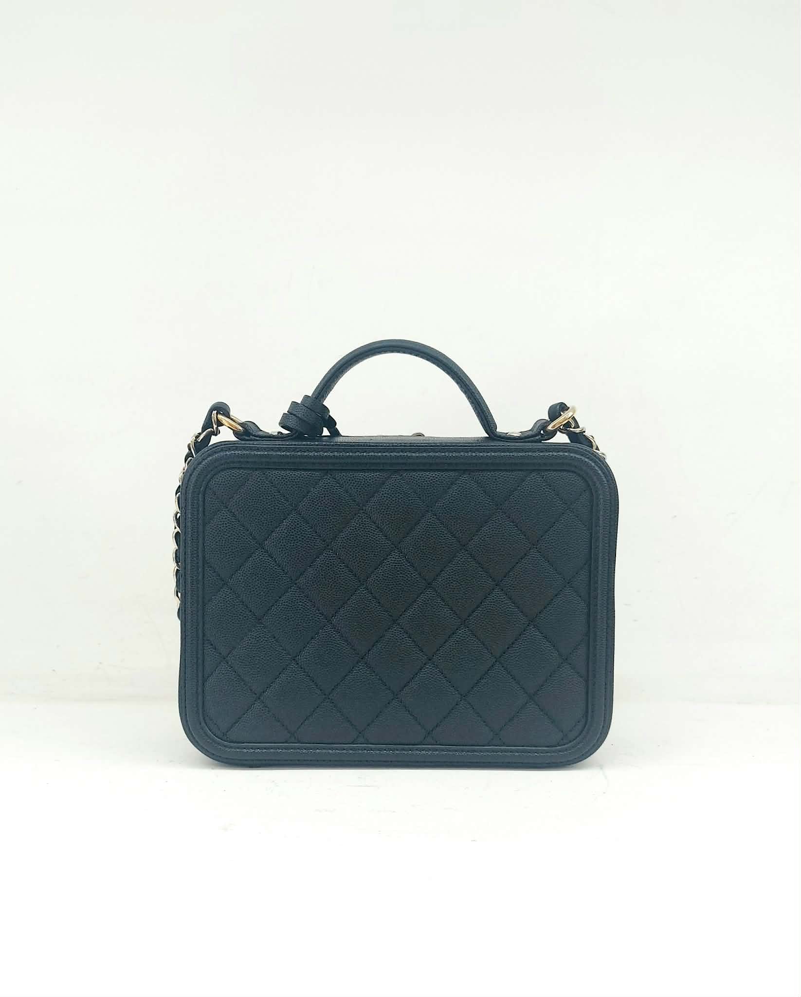CHANEL BEAUTY VANITY MEDIO IN PELLE CAVIAR
