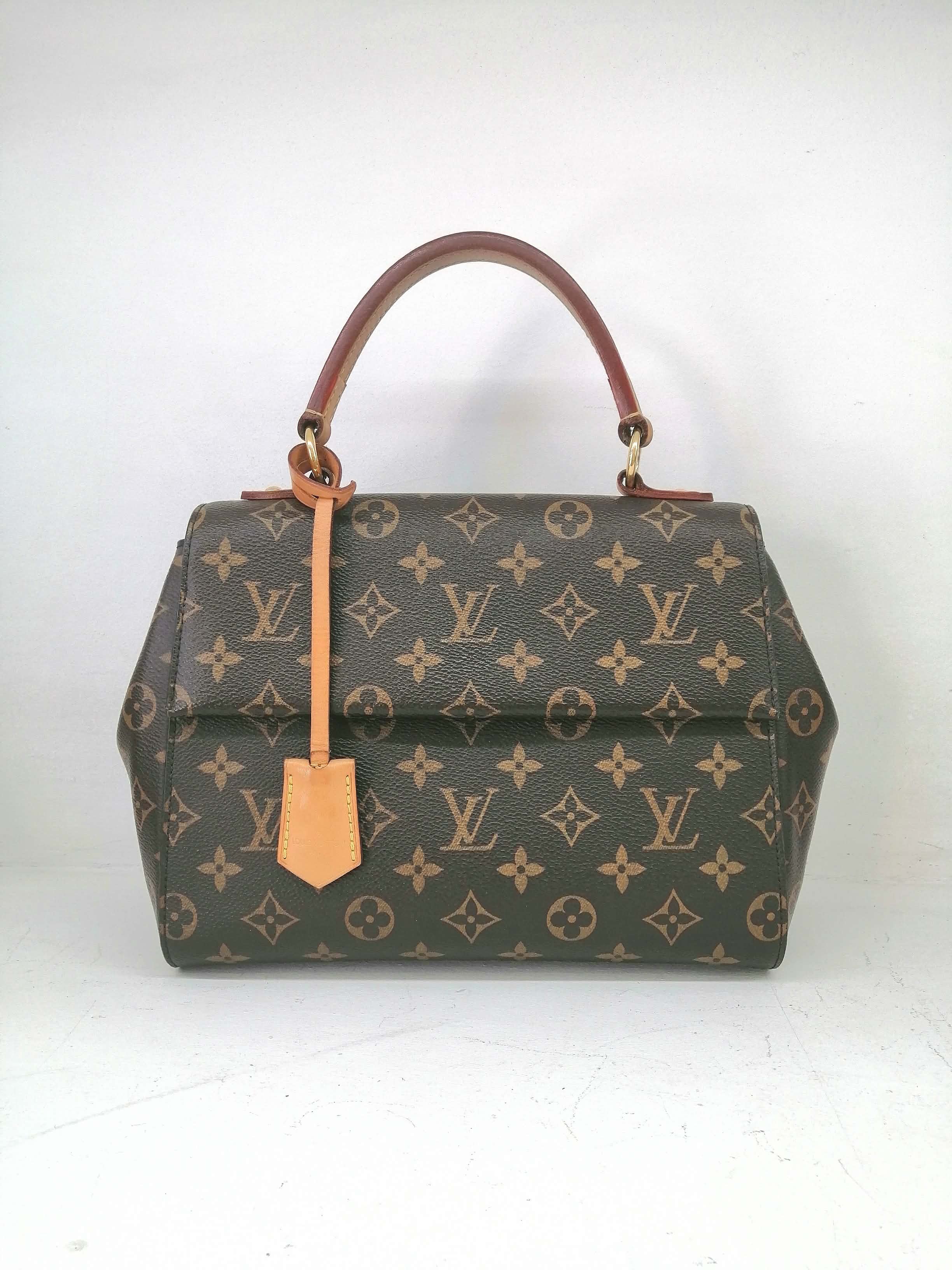 LOUIS VUITTON CLUNY BB