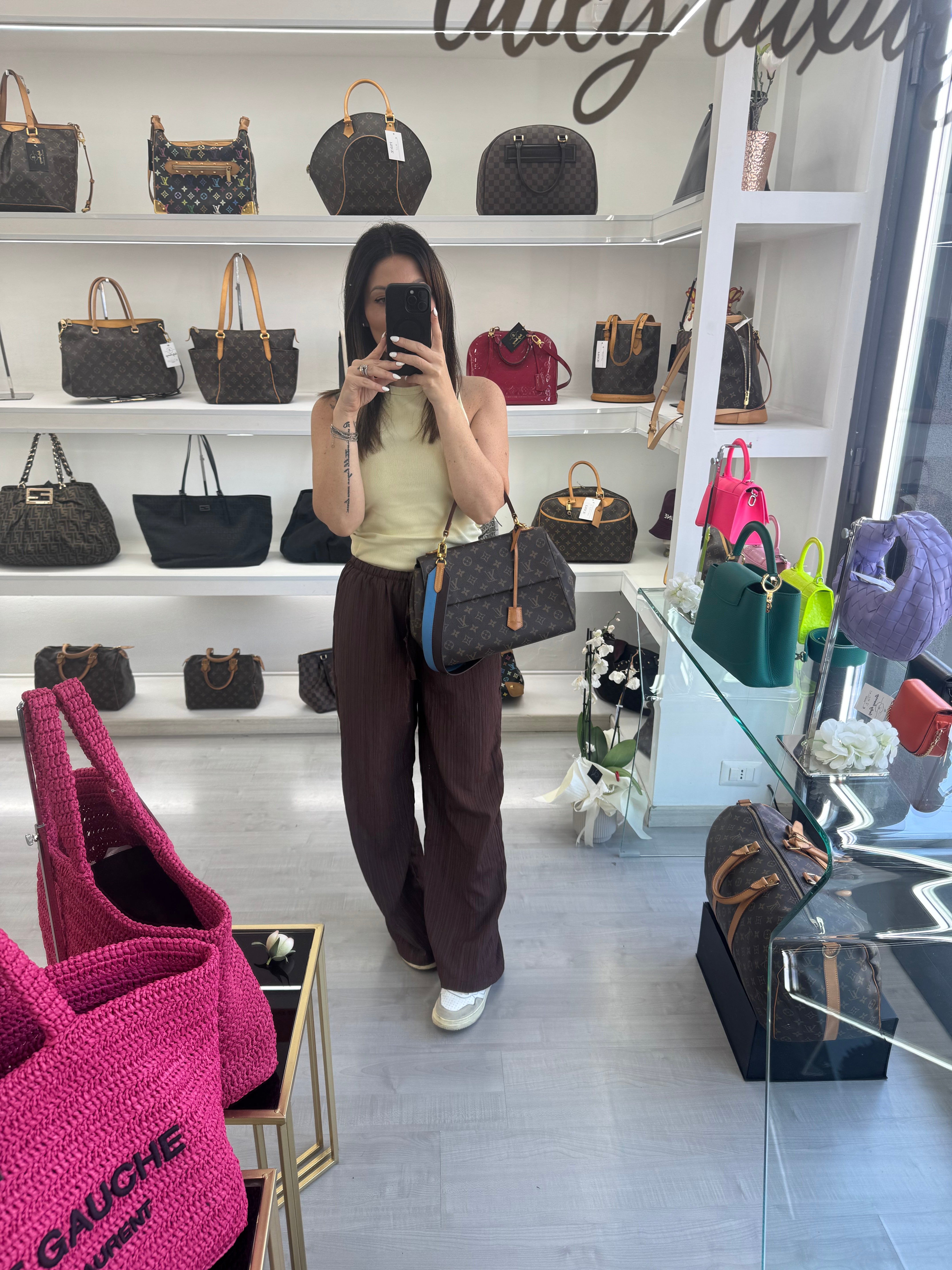 LOUIS VUITTON CLUNY