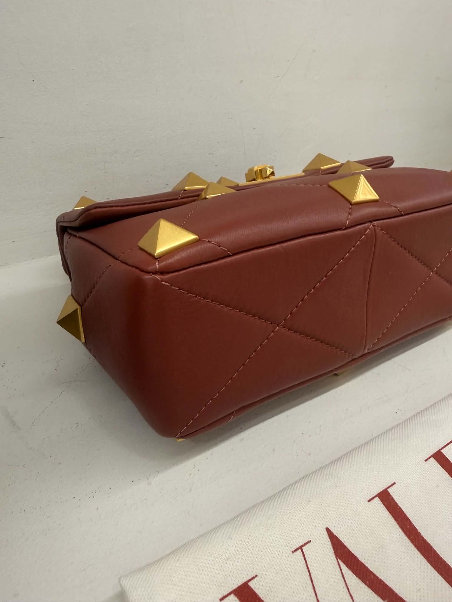 VALENTINO GARAVANI ROMAN STUD