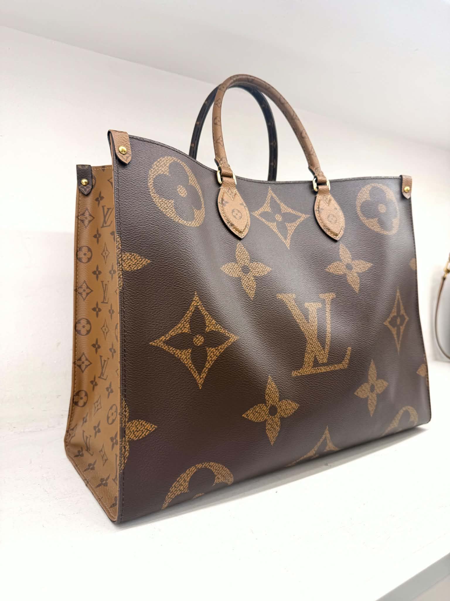 LOUIS VUITTON  ONTHEGO GM
