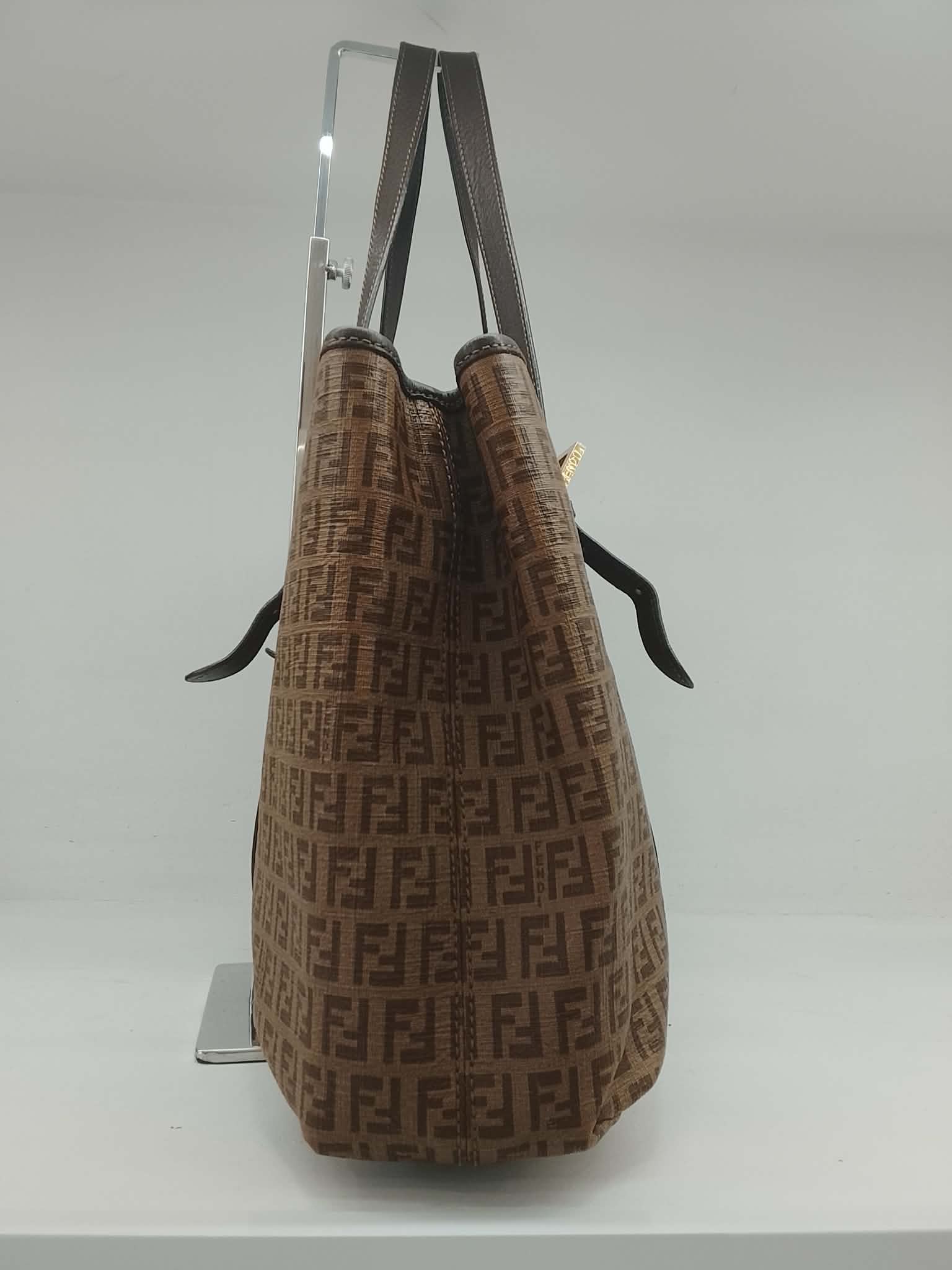 FENDI SHOPPER
