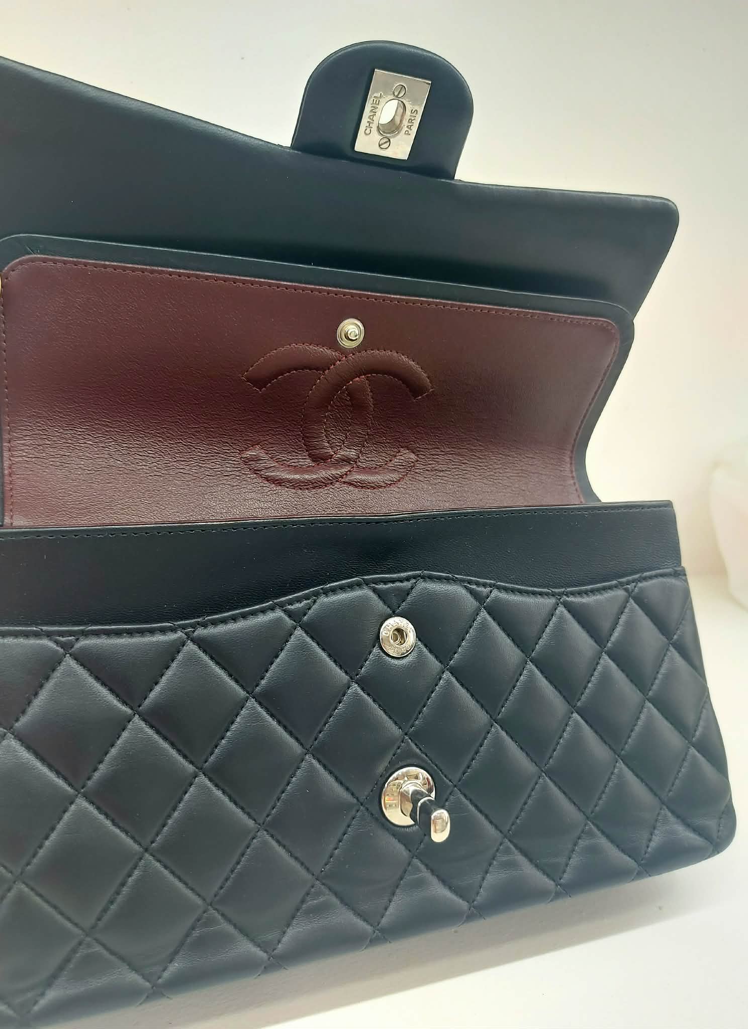 CHANEL TIMELESS MEDIA NERA