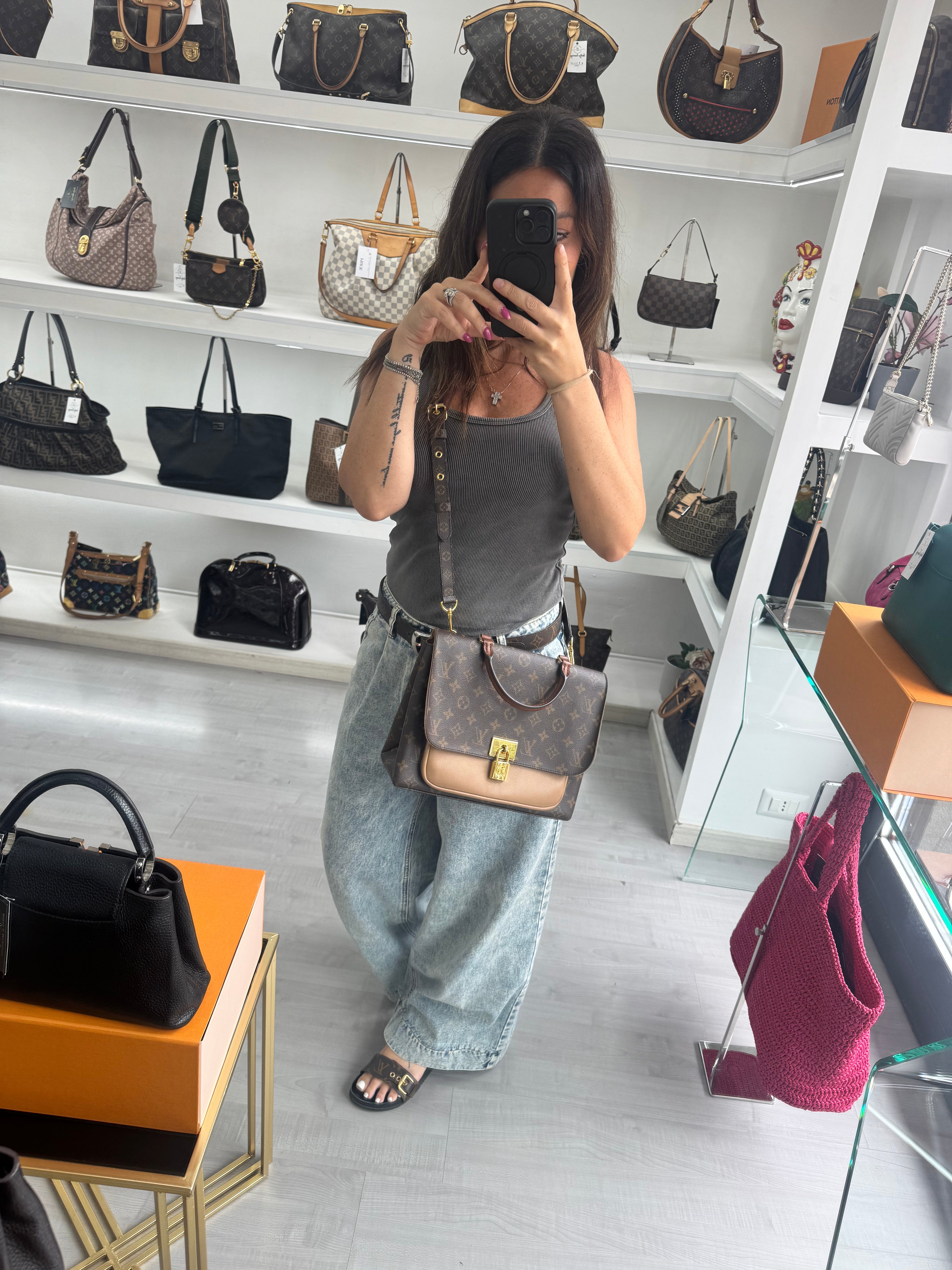 LOUIS VUITTON MARIGNAN