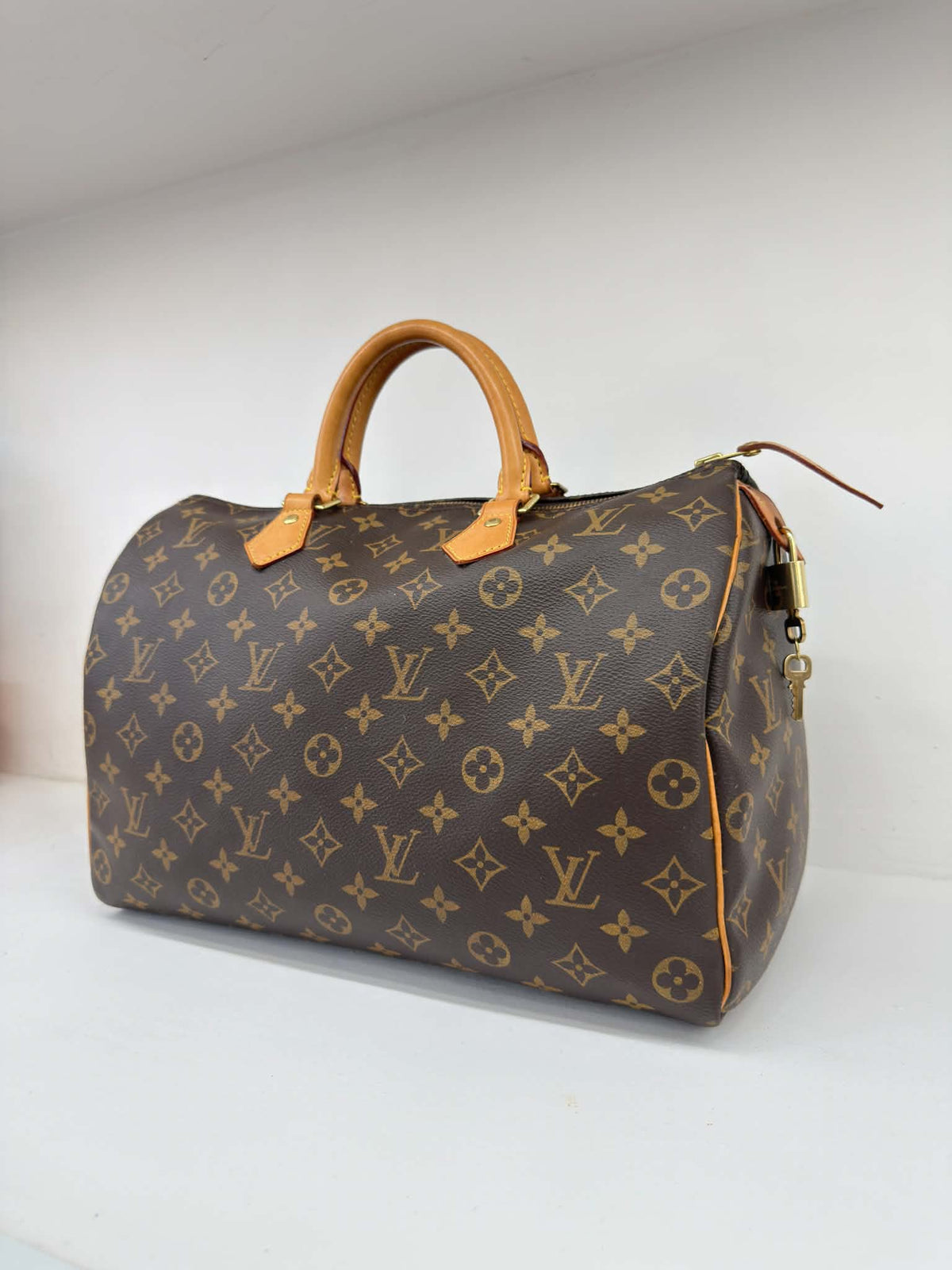 LOUIS VUITTON SPEEDY 35