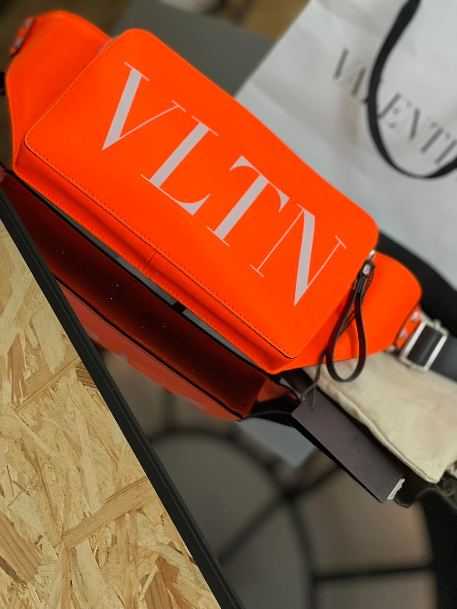Valentino Garavani Marsupio