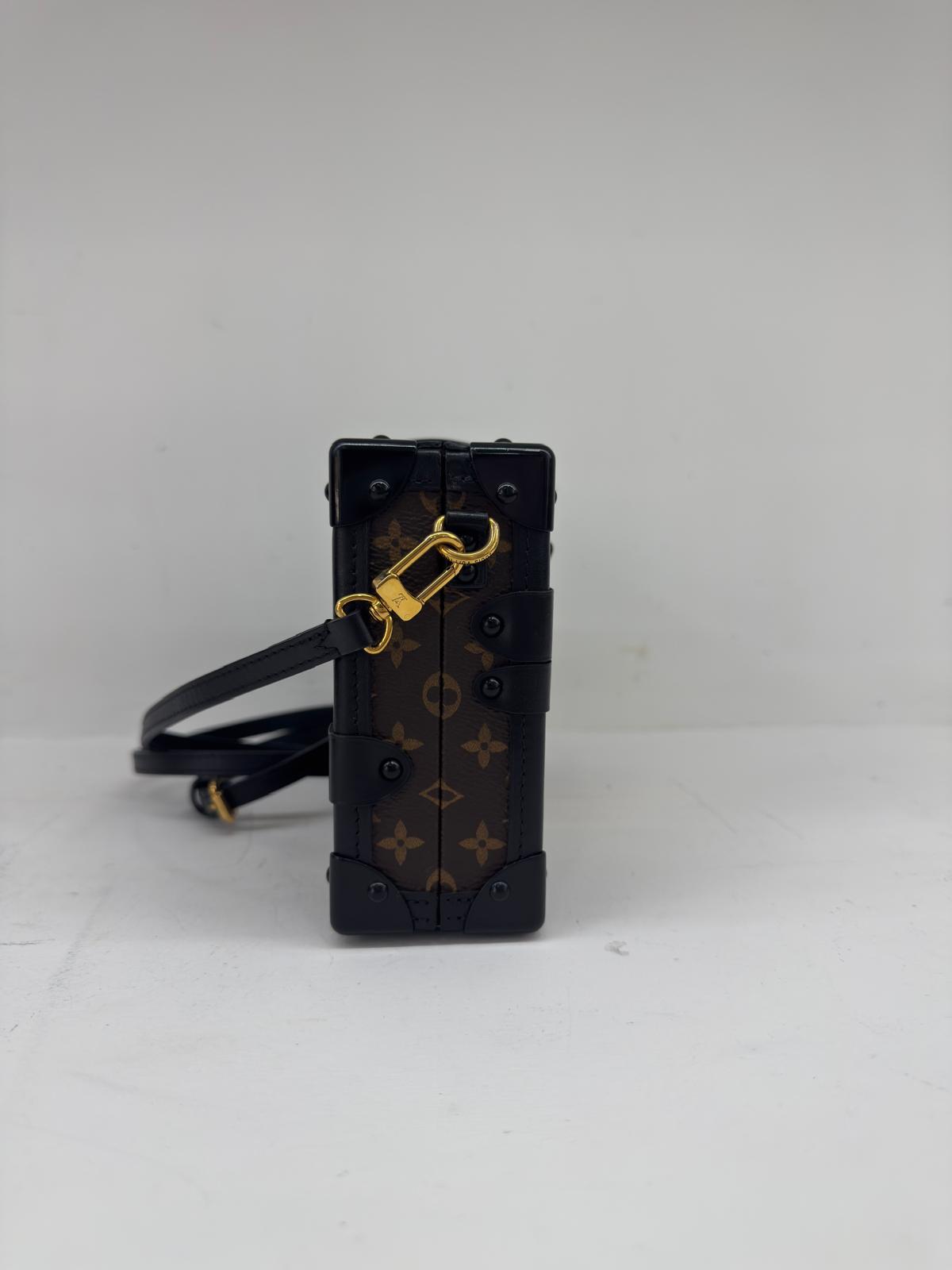 LOUIS VUITTON TRUNK PETITE MALLE