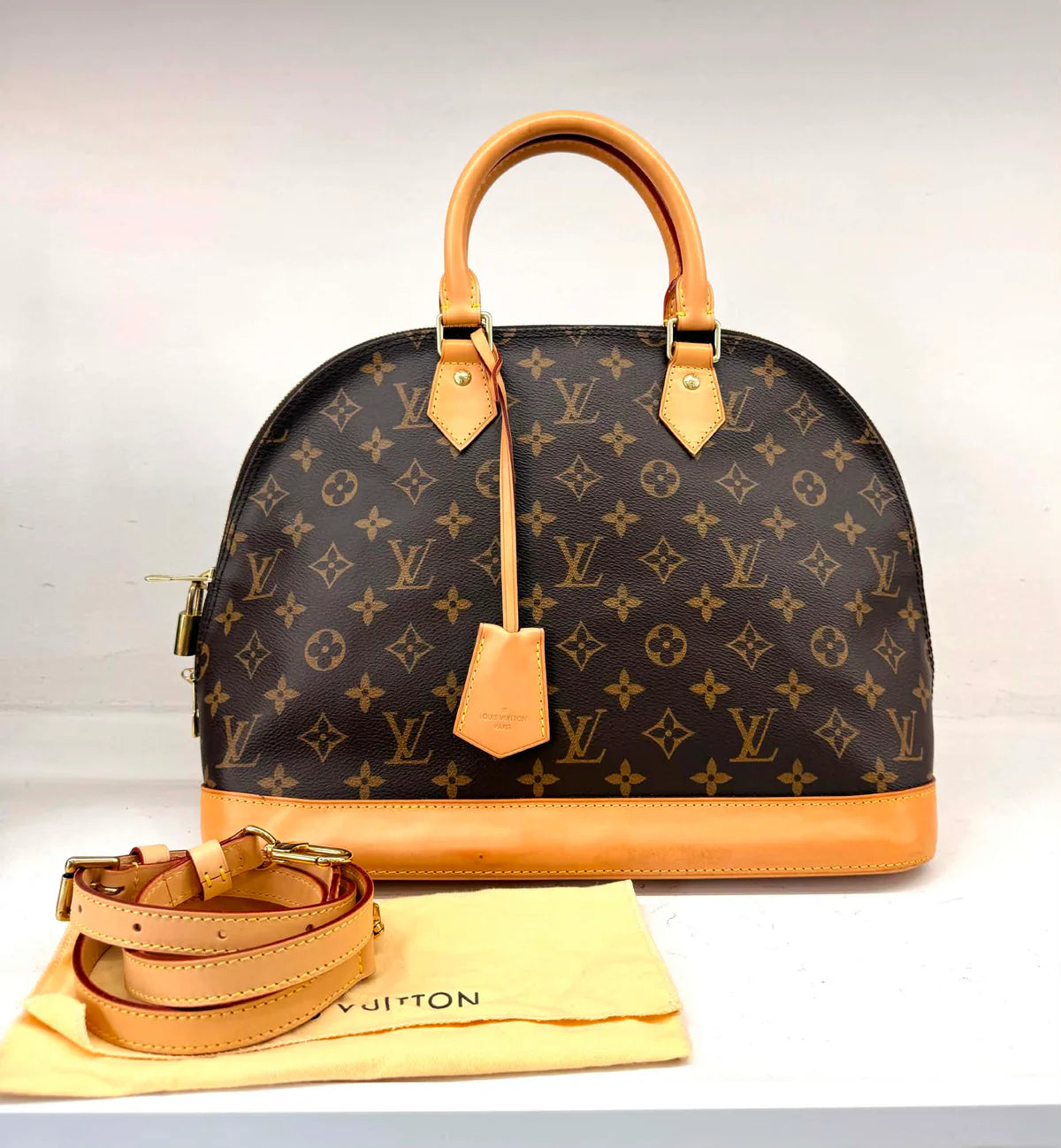 LOUIS VUITTON ALMA GM