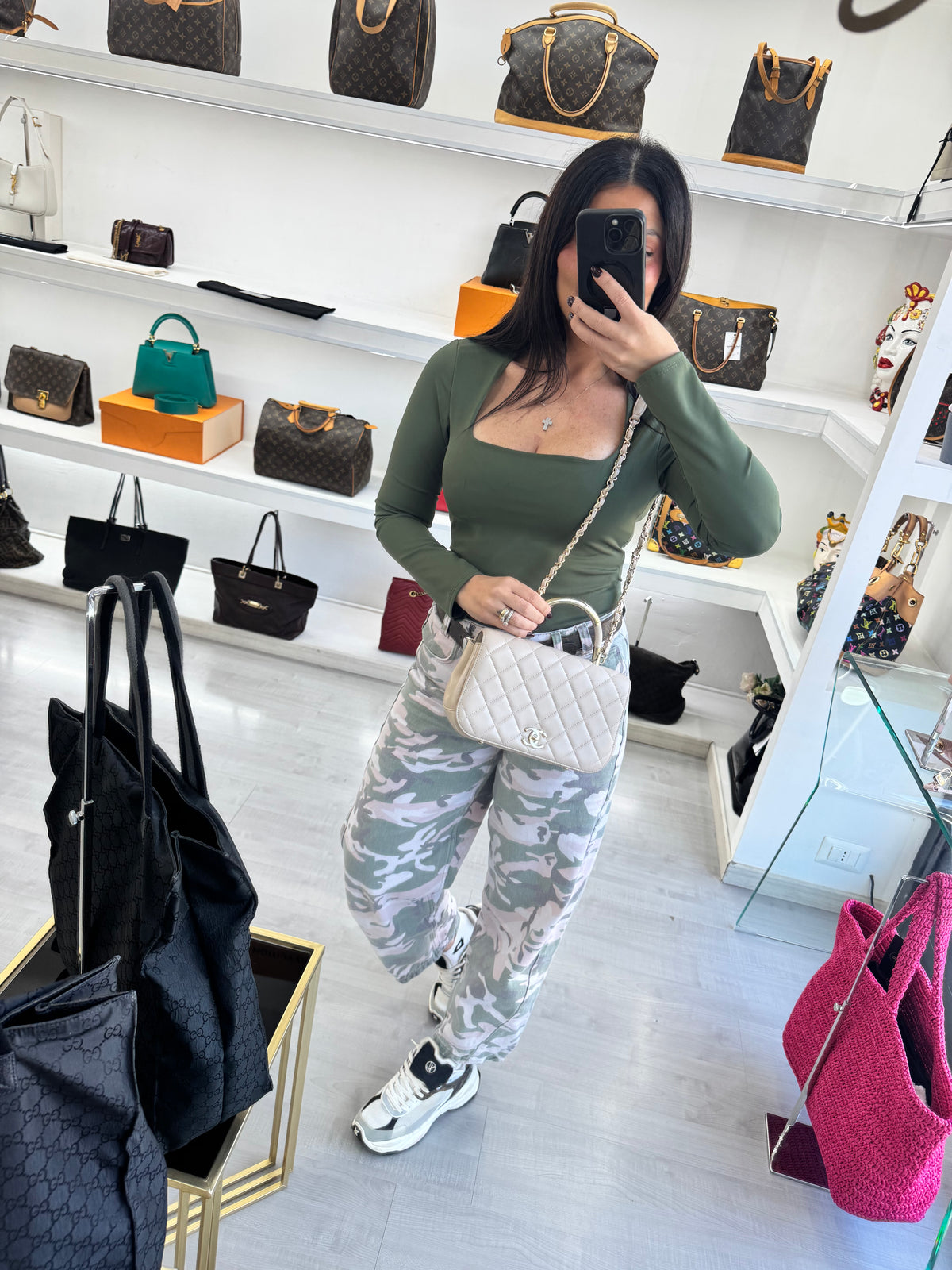 CHANEL CARRY CHIC TOP HANDLE FLAP