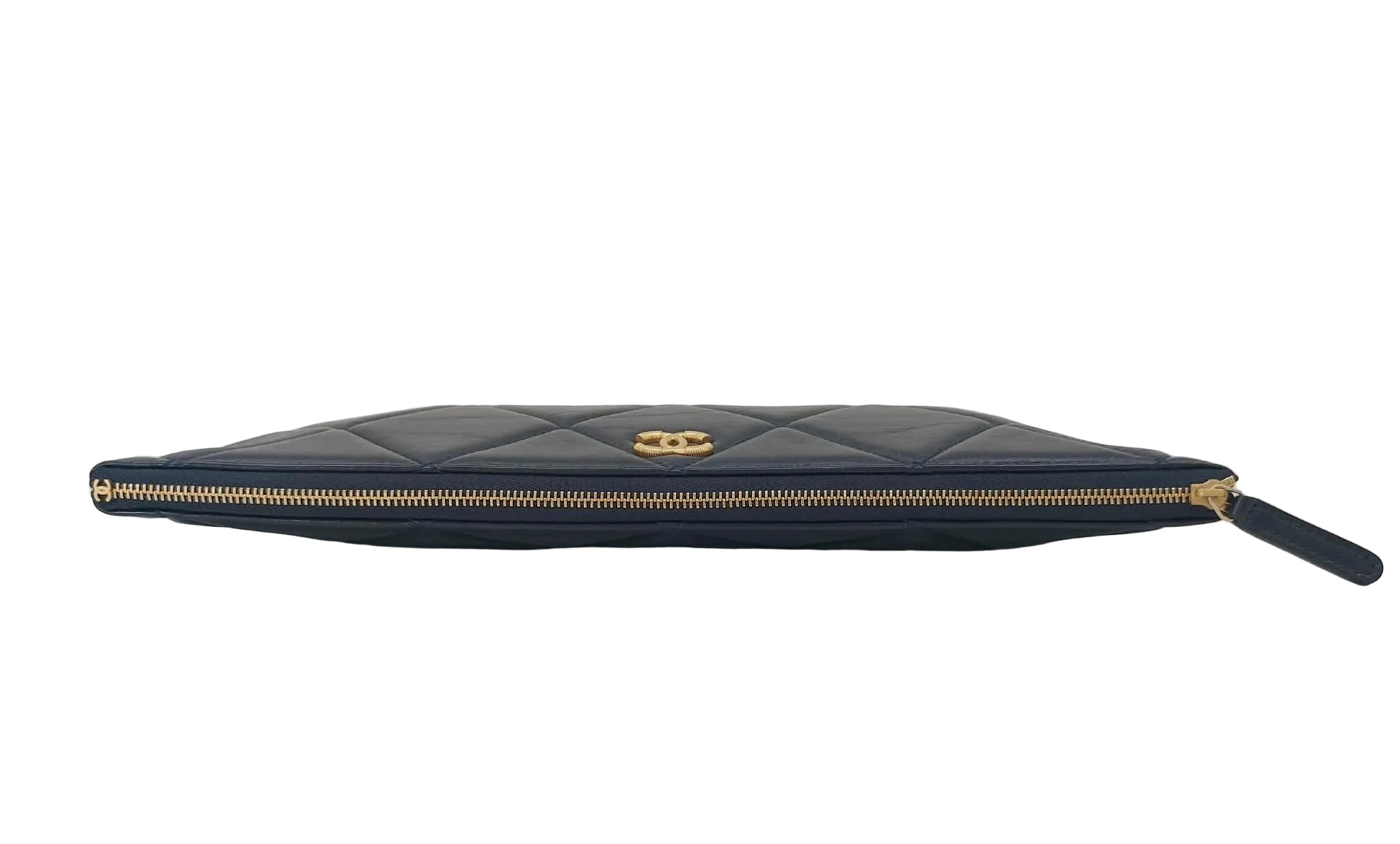 CHANEL O-CASE POCHETTE LARGE CC