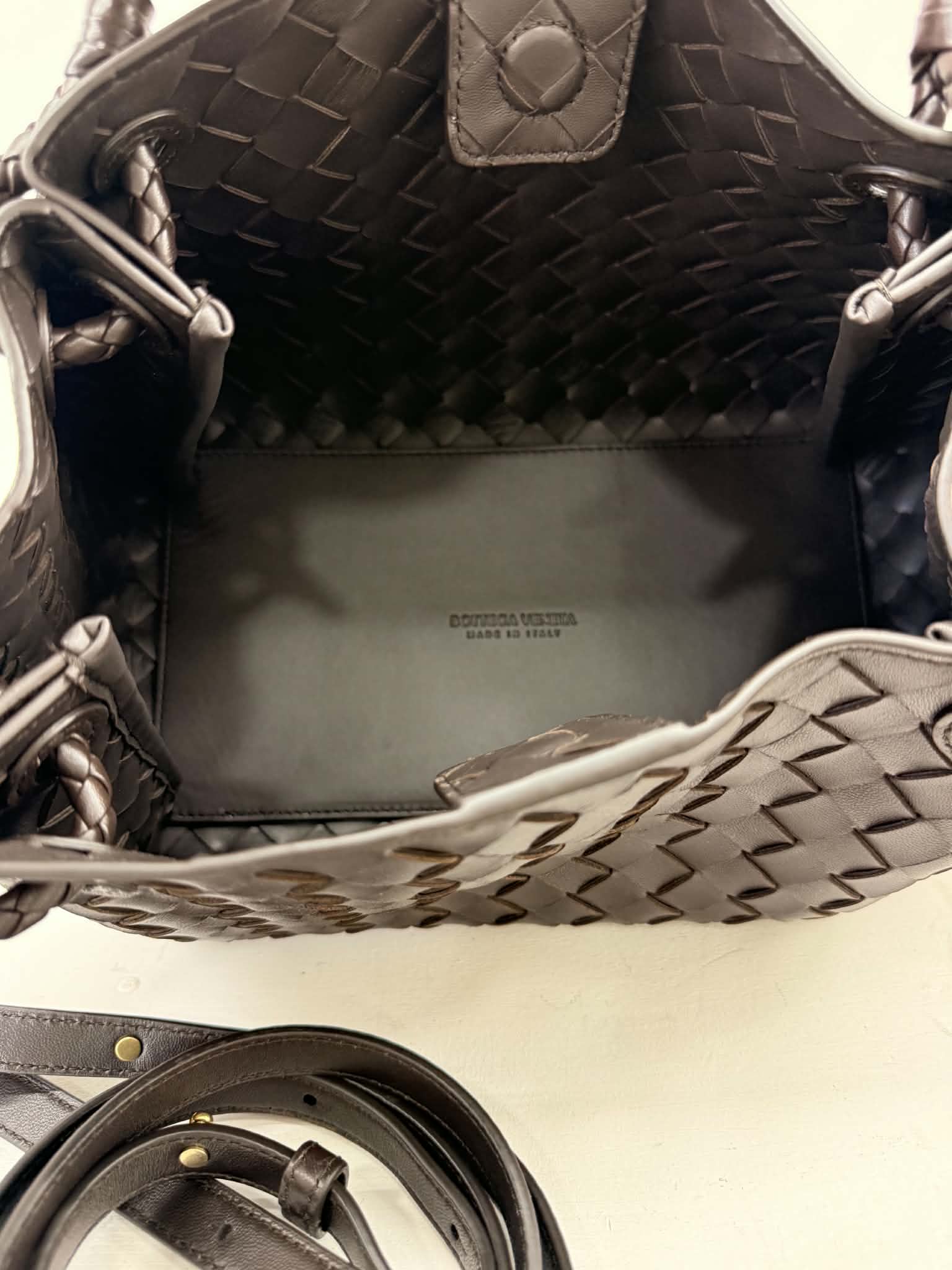 BOTTEGA VENETA PARACHUTE