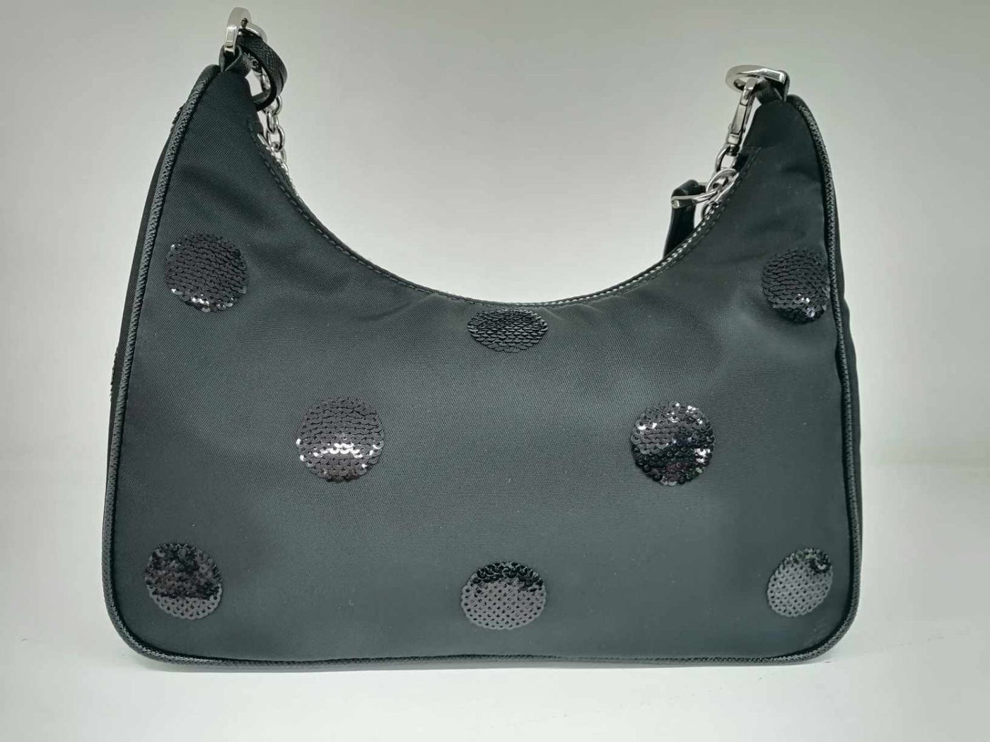 Prada Re-Edition 2005 in Nylon
