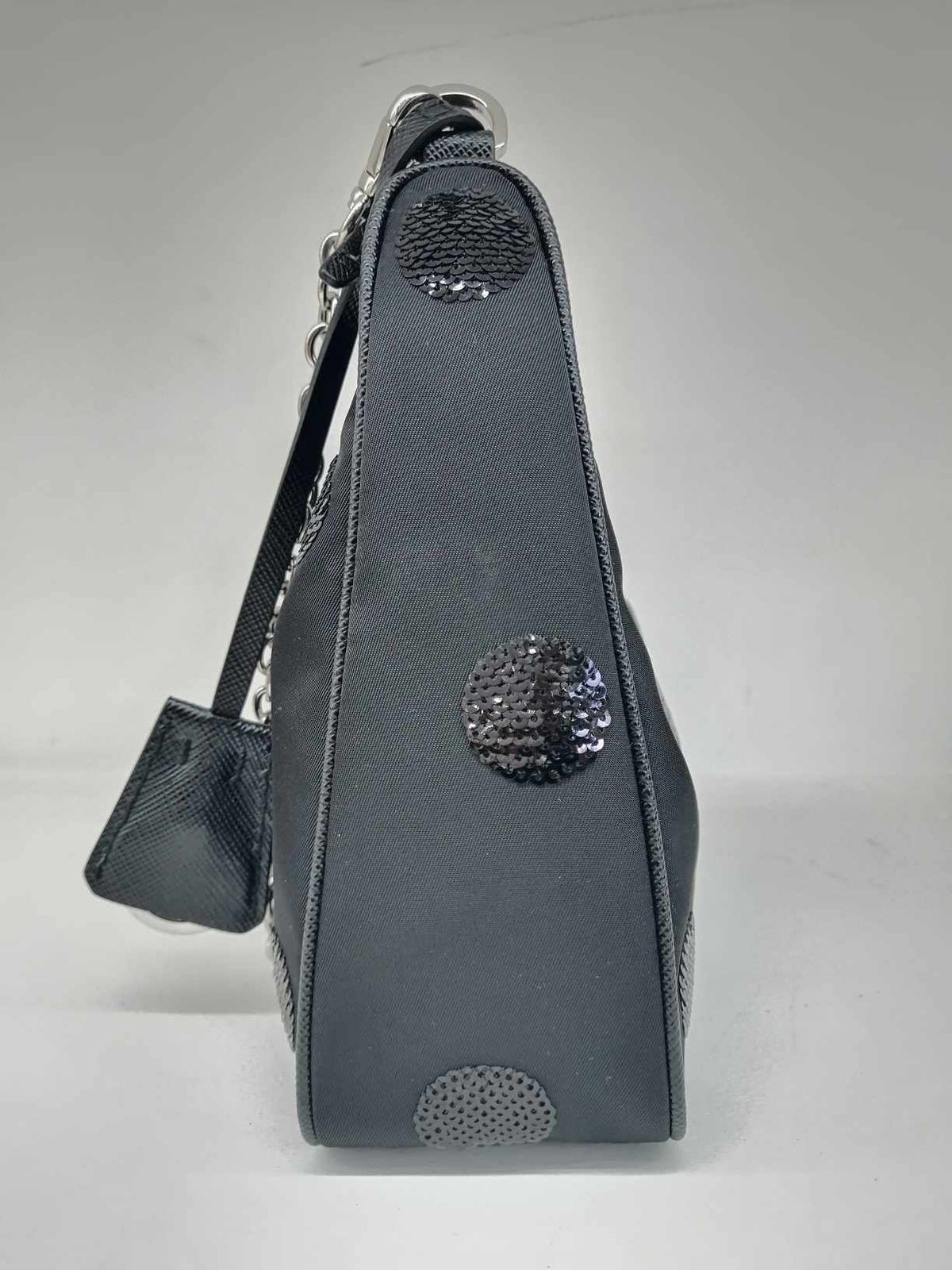 Prada Re-Edition 2005 in Nylon