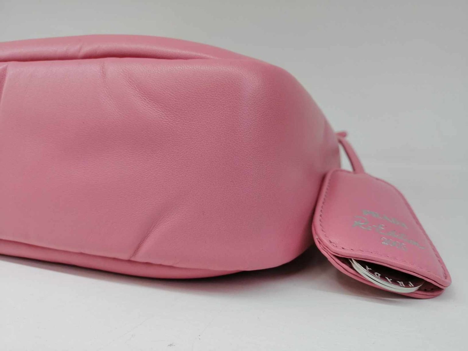 Prada Re-Edition 2005 in pelle