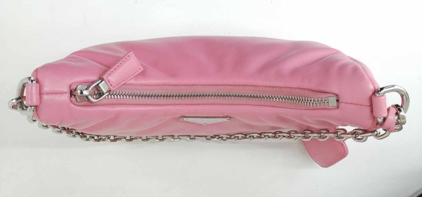 Prada Re-Edition 2005 in pelle