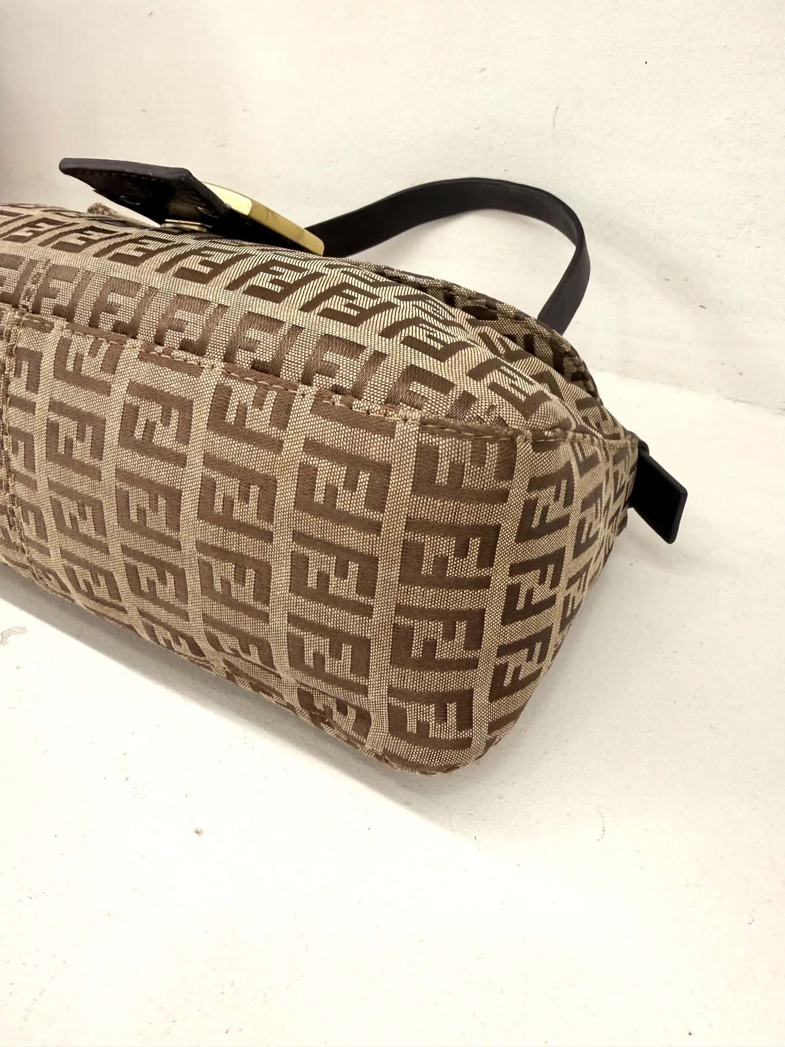 FENDI MAMMA BAGUETTE
