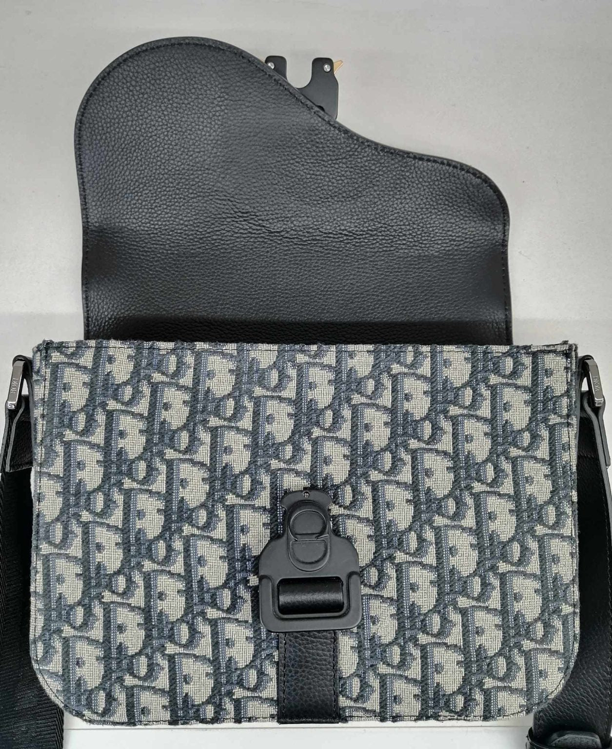 Christian Dior Tracolla Saddle con pattina