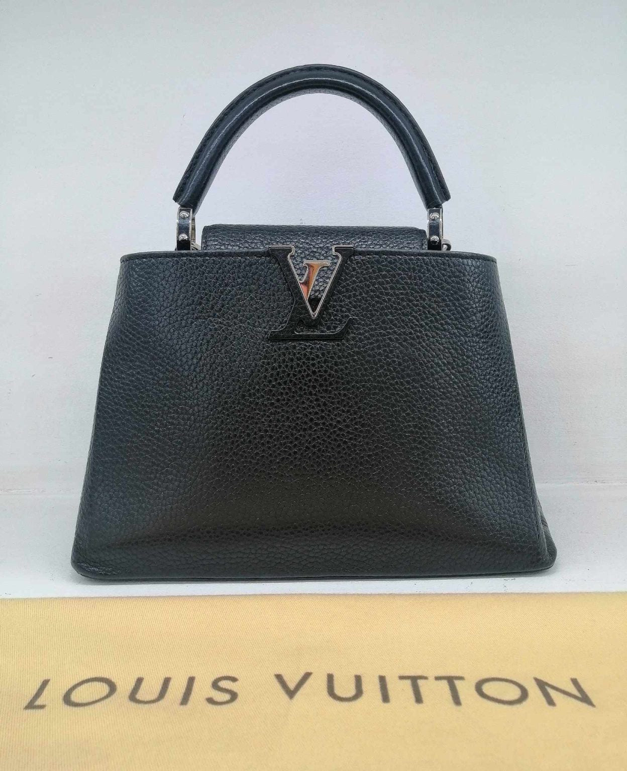 Louis Vuitton CAPUCINES BB