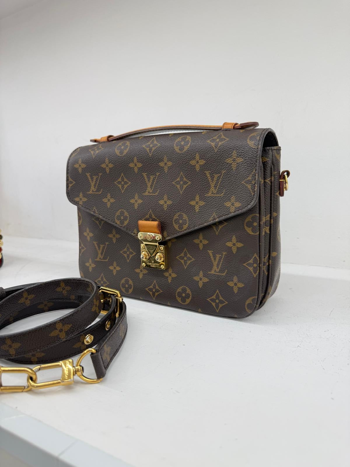 LOUIS VUITTON METIS