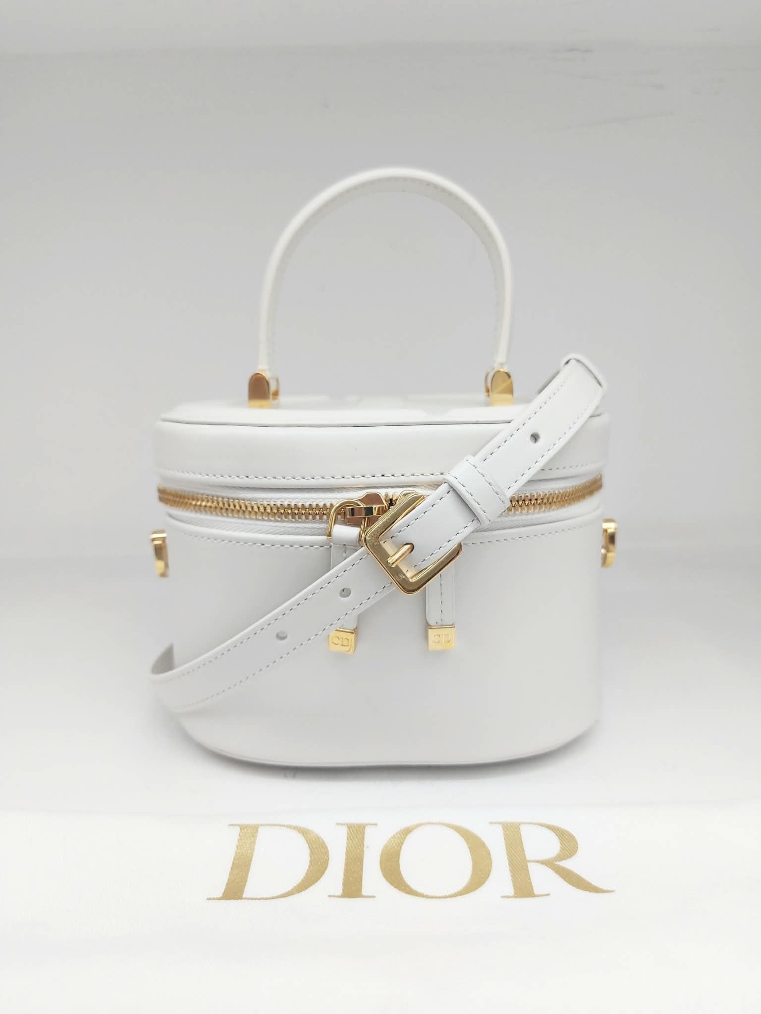 DIOR VANITY