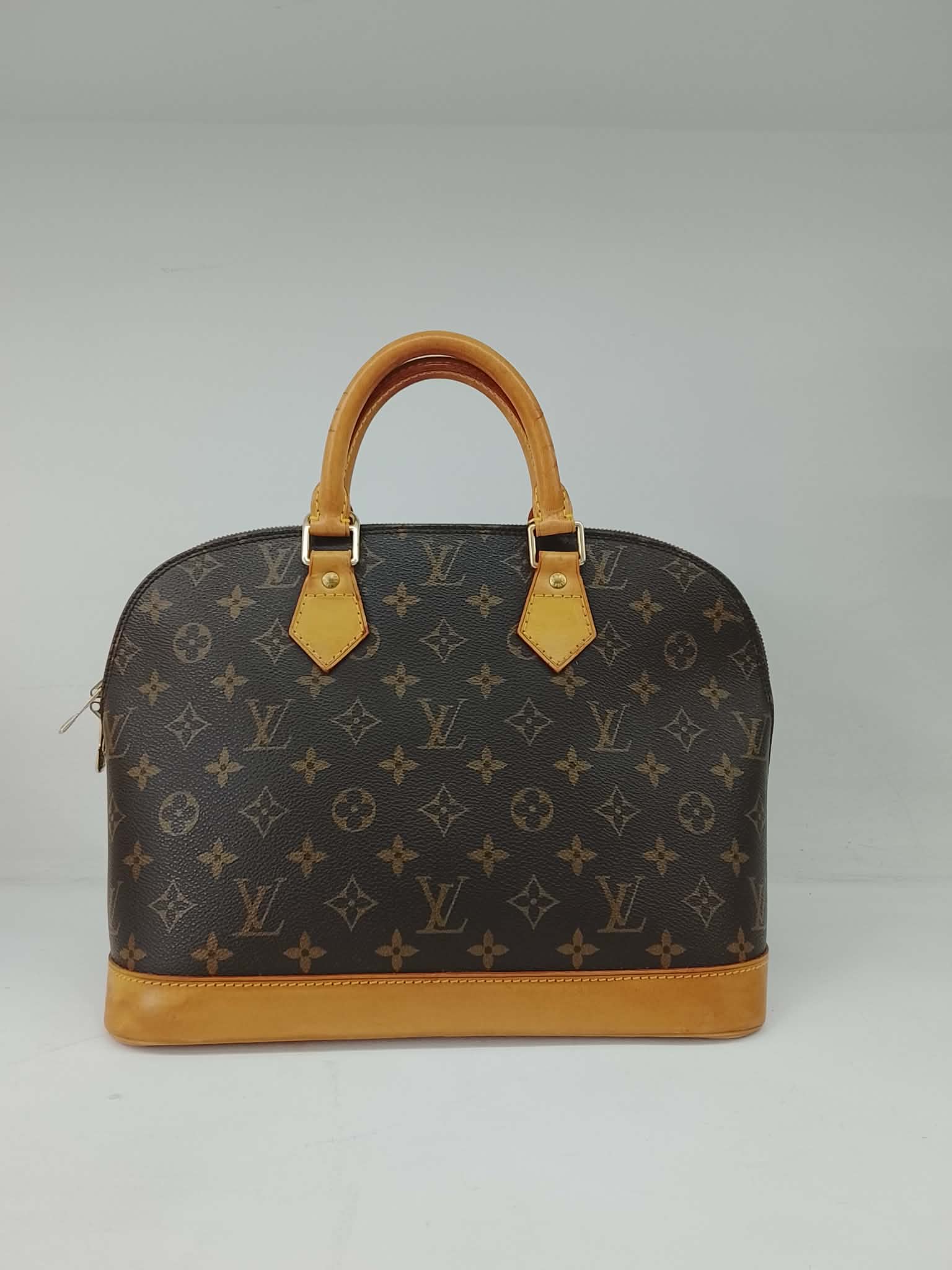 LOUIS VUITTON ALMA