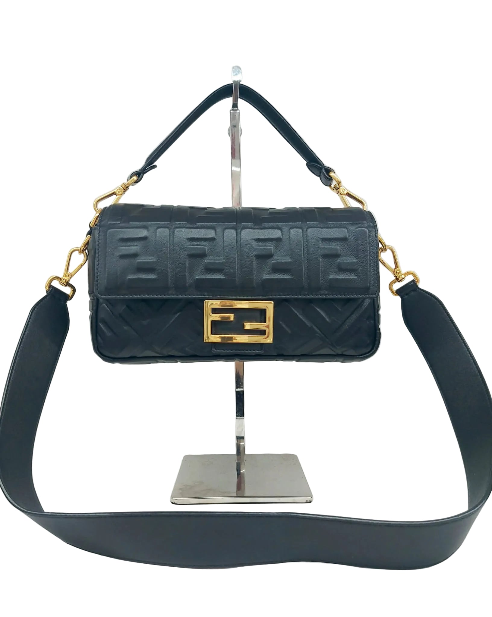 FENDI BAGUETTE MEDIA