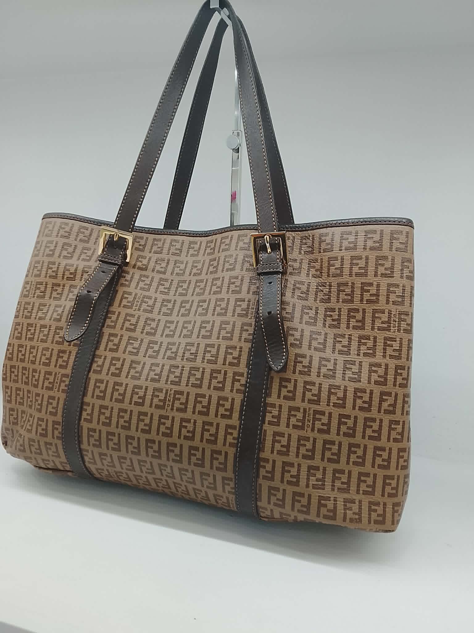 FENDI SHOPPER