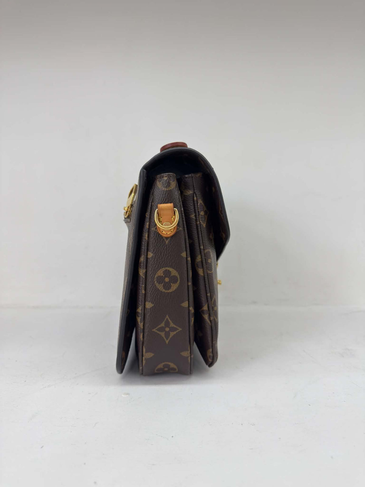 LOUIS VUITTON METIS MONOGRAM.
