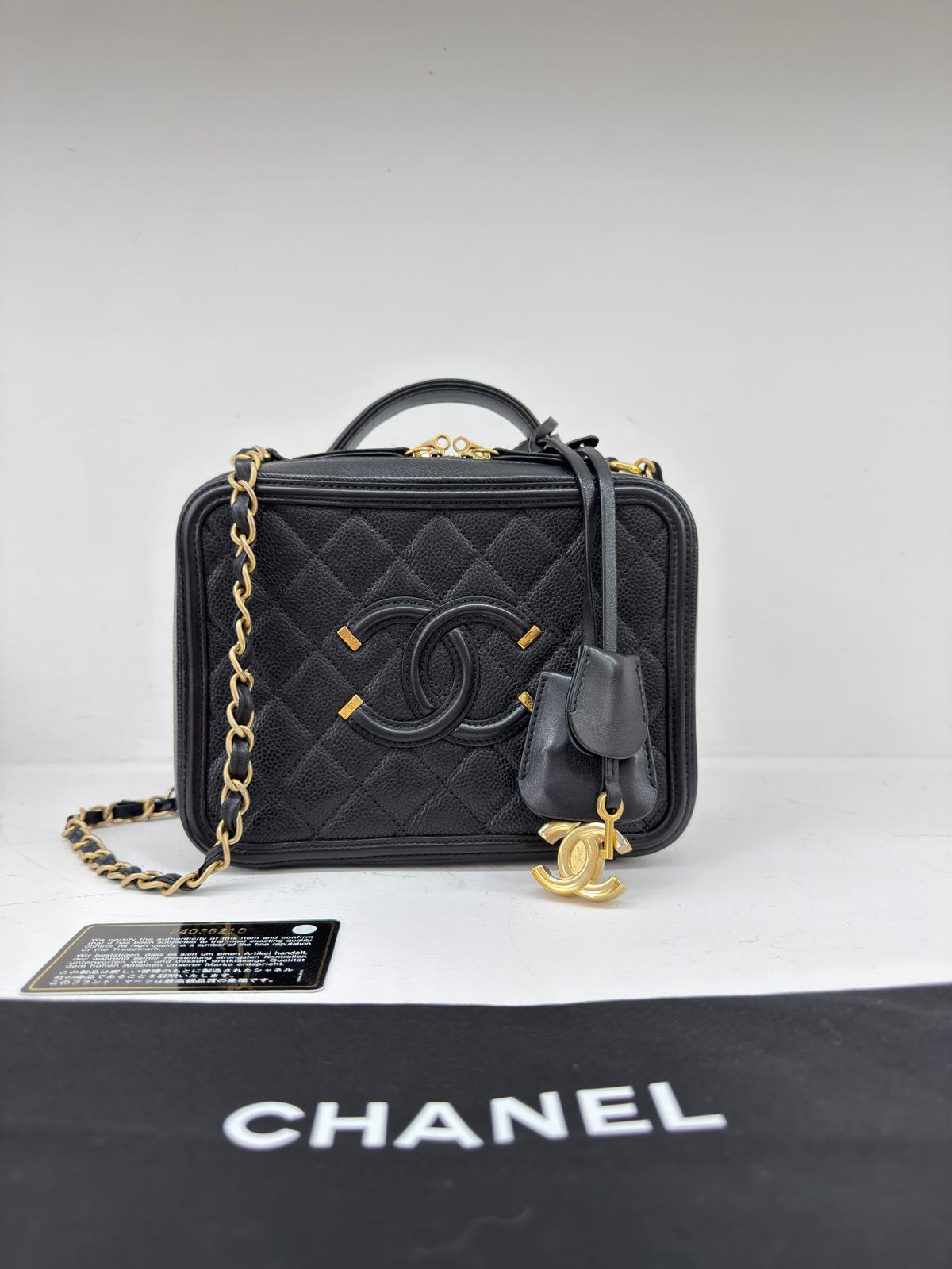 CHANEL VANITY