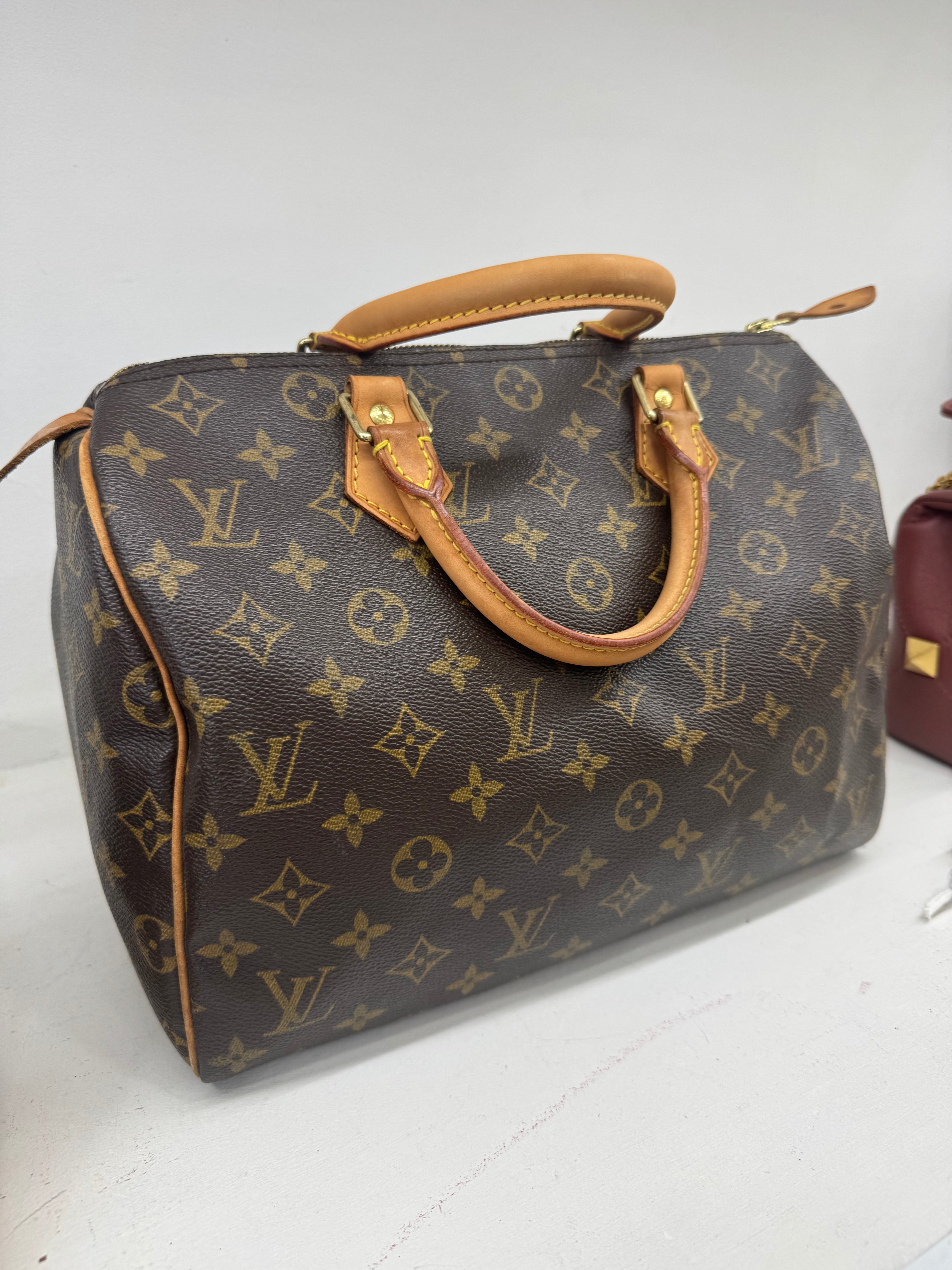 LOUIS VUITTON SPEEDY 30