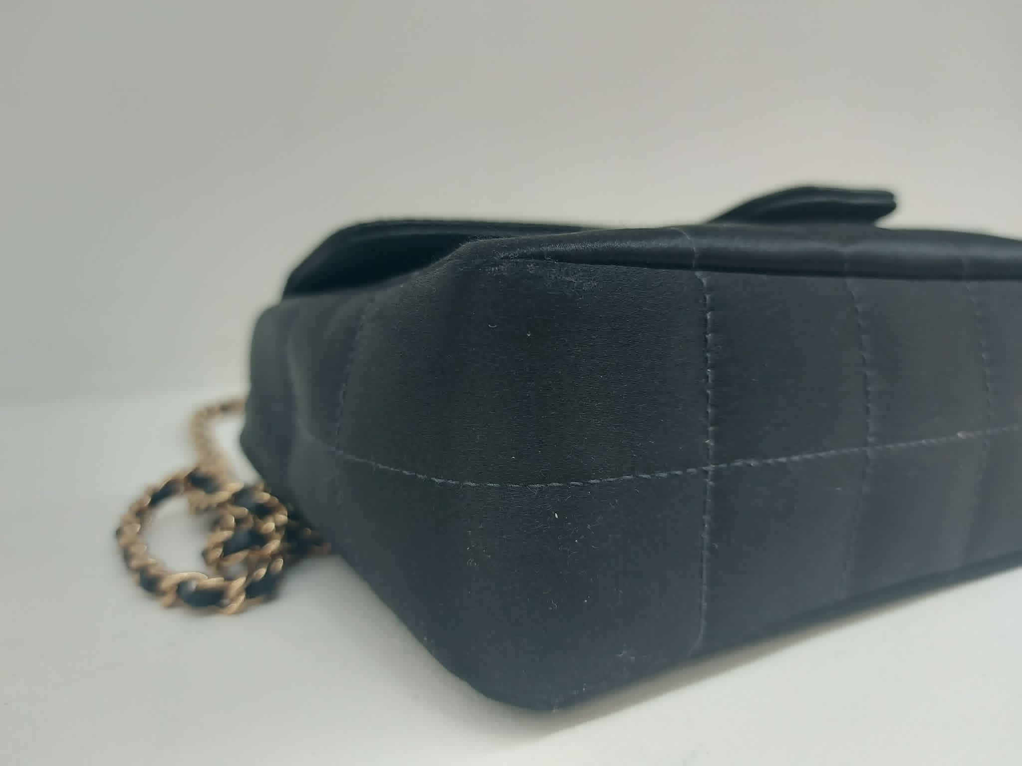 CHANEL TIMELESS MINI CAMELIA