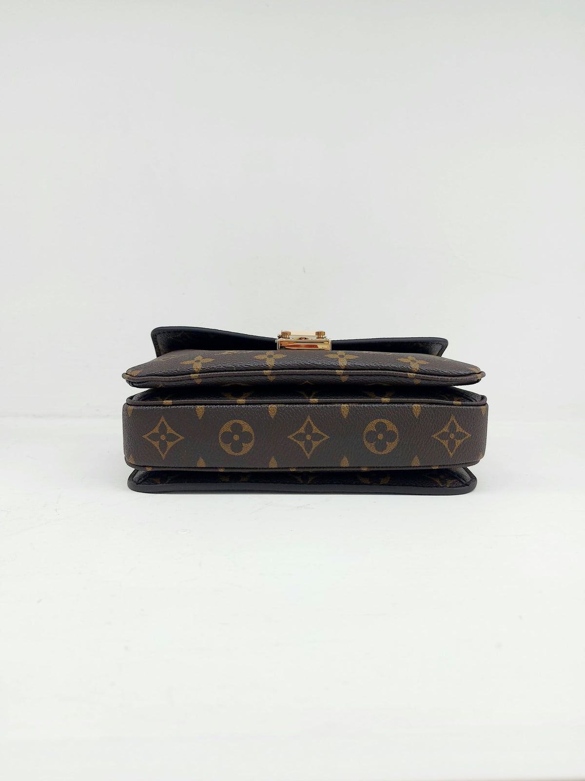 LOUIS VUITTON POCHETTE METIS EAST WEST