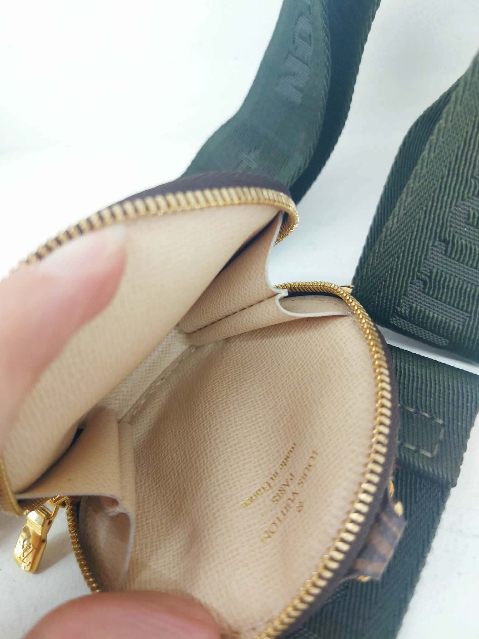 LOUIS VUITTON MULTIPOCHETTE ACCESSOIRES