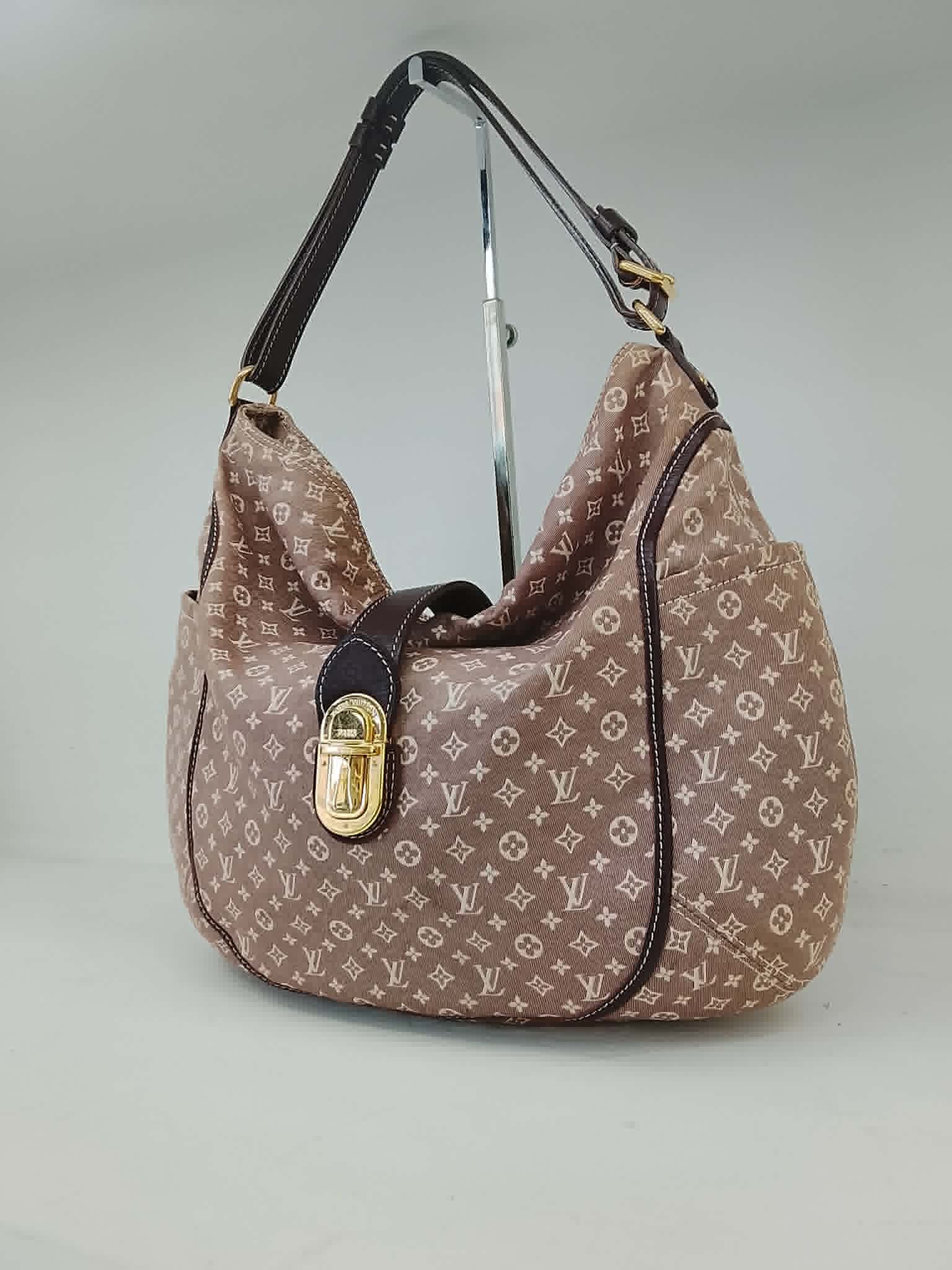 LOUIS VUITTON  HOBO ROMANCE